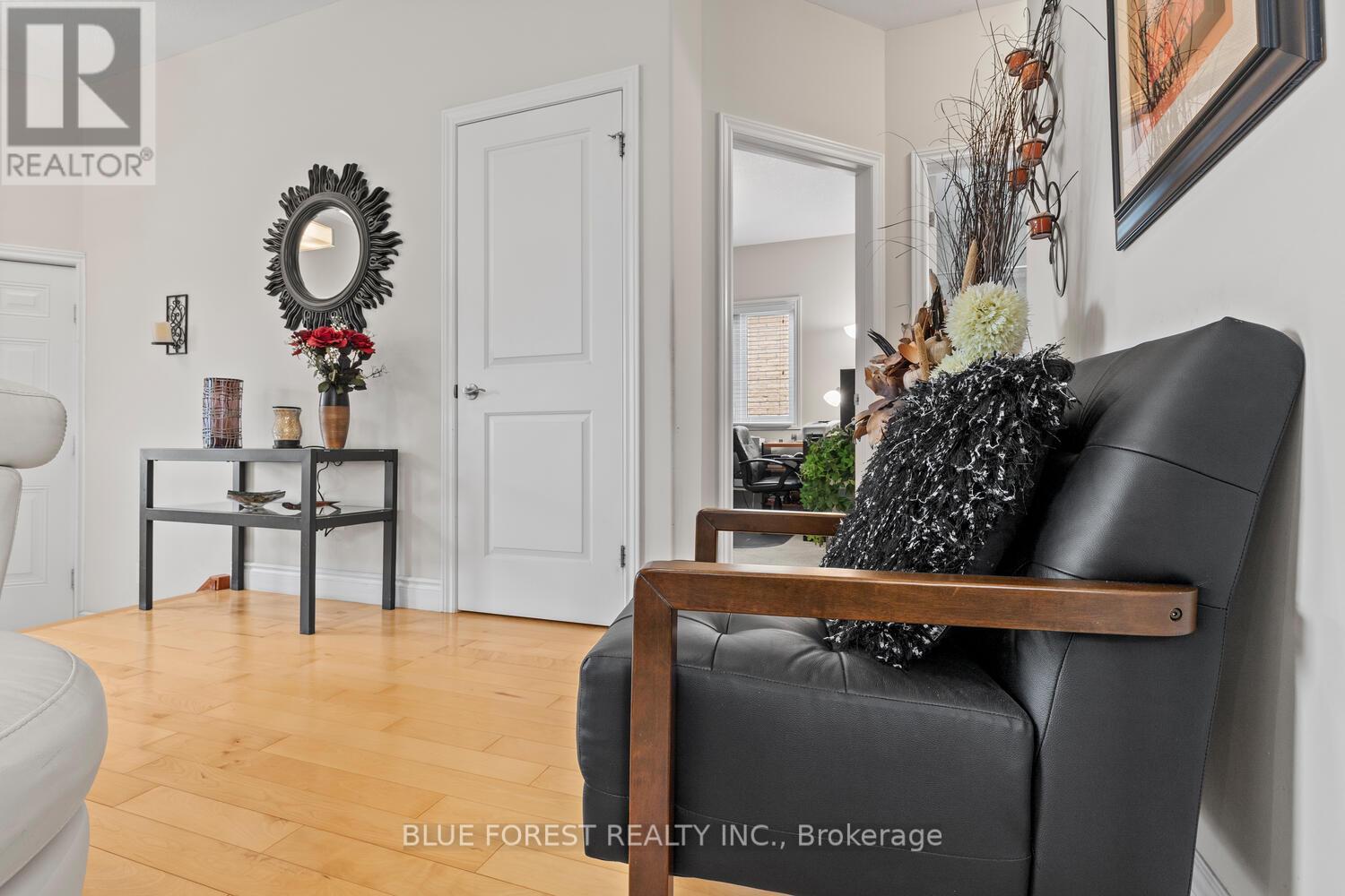 4 - 2615 Colonel Talbot Road, London South, Ontario  N6K 5B4 - Photo 7 - X12989944