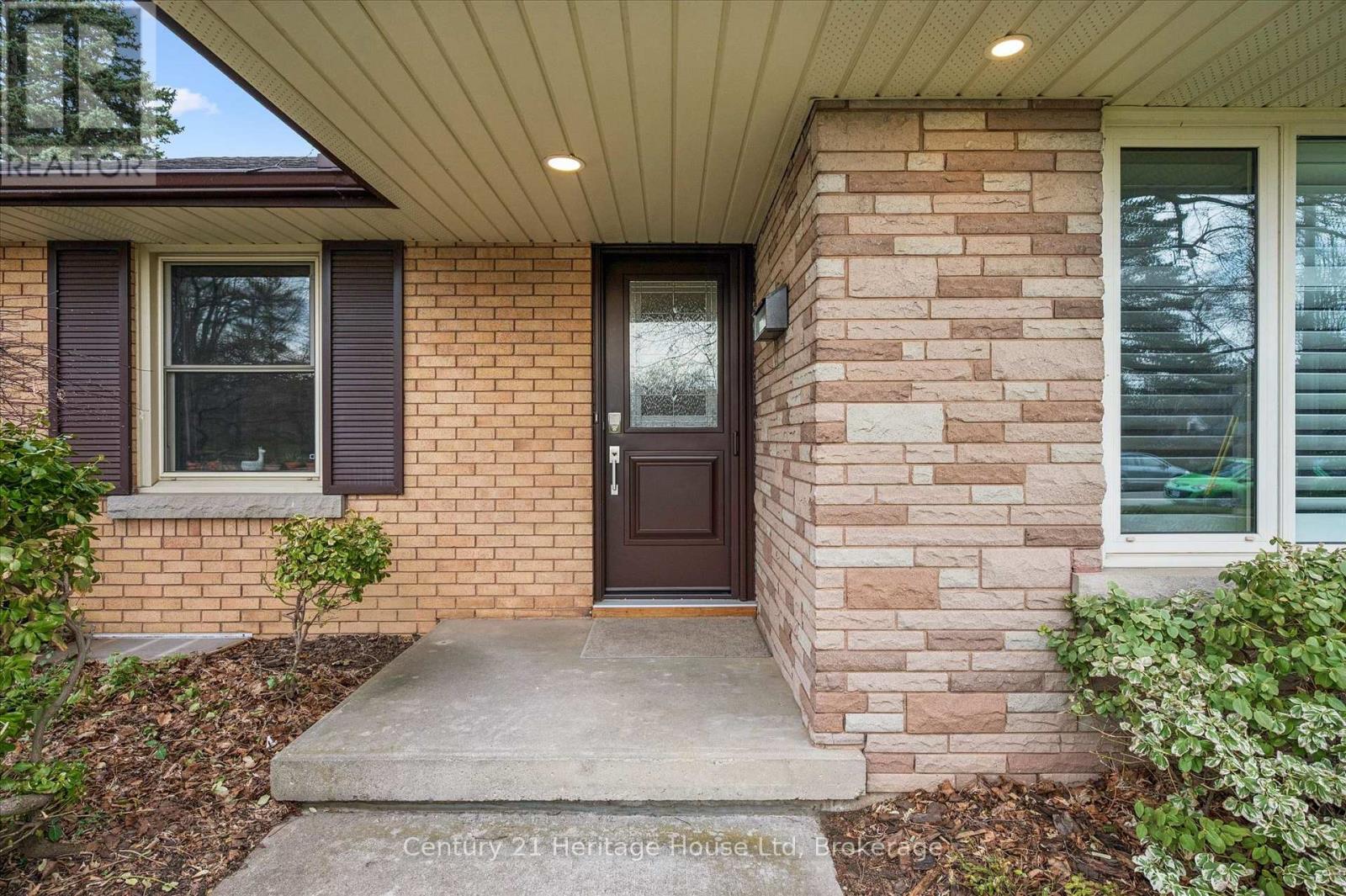 76 Kensington Street, Guelph, Ontario  N1E 3P7 - Photo 5 - X12990022