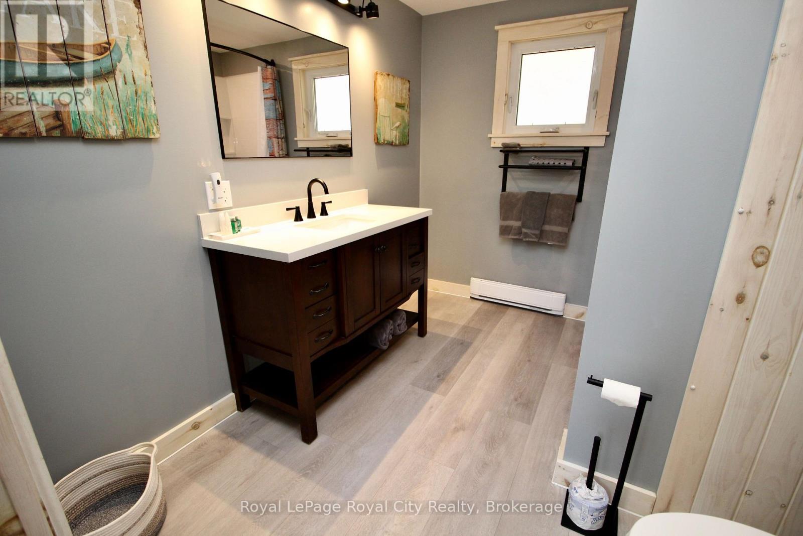 4 Legion Street, Northern Bruce Peninsula, Ontario  N0H 2R0 - Photo 17 - X12990046