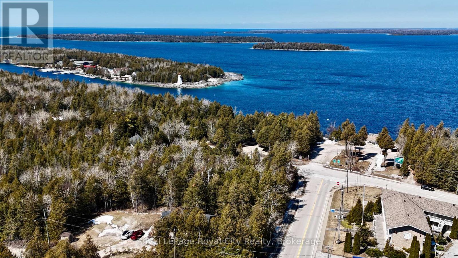 4 Legion Street, Northern Bruce Peninsula, Ontario  N0H 2R0 - Photo 2 - X12990046