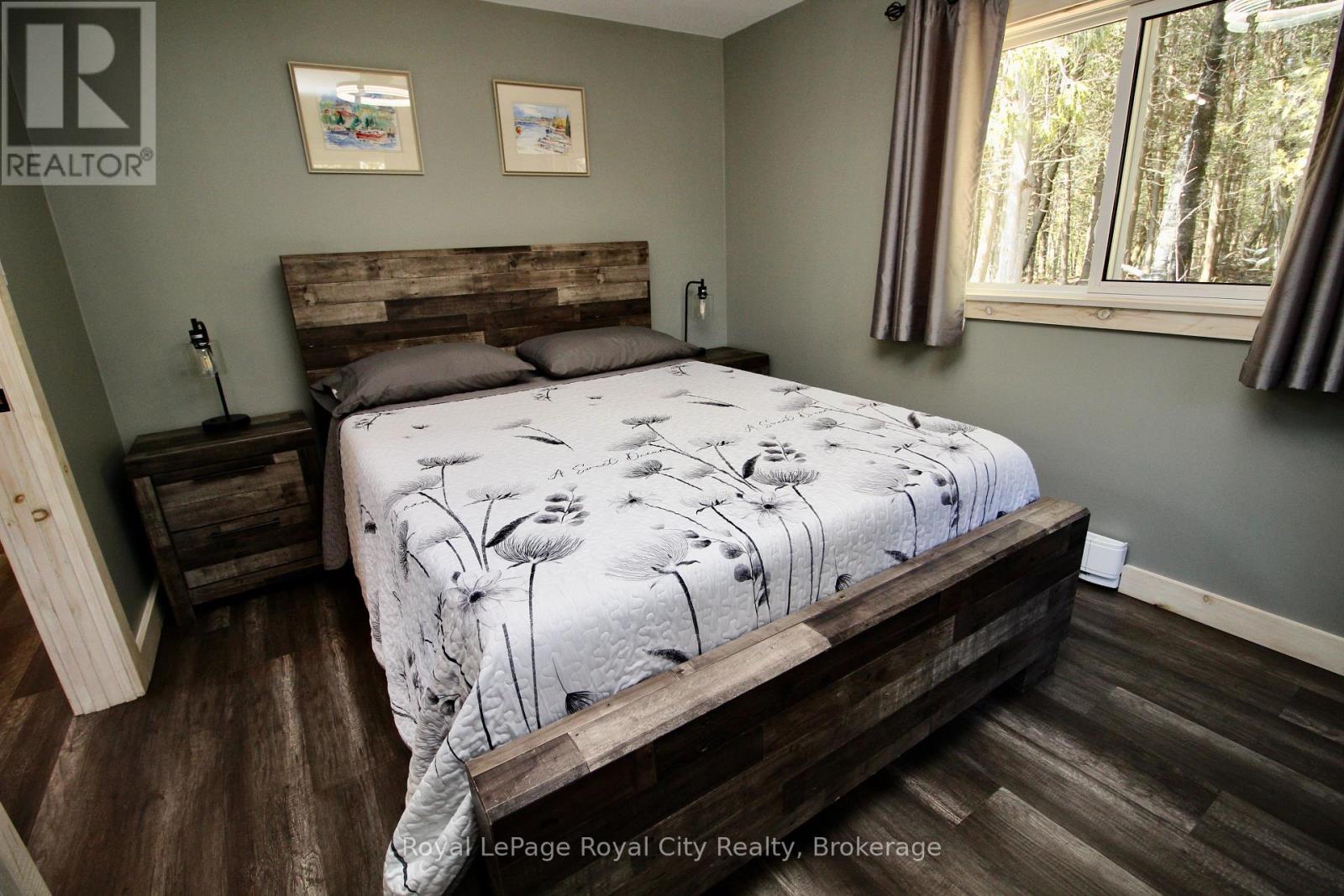 4 Legion Street, Northern Bruce Peninsula, Ontario  N0H 2R0 - Photo 22 - X12990046