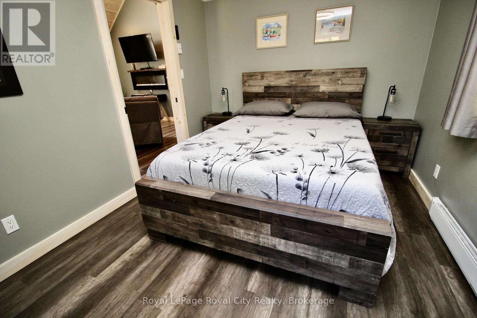 4 Legion Street, Northern Bruce Peninsula, Ontario  N0H 2R0 - Photo 23 - X12990046