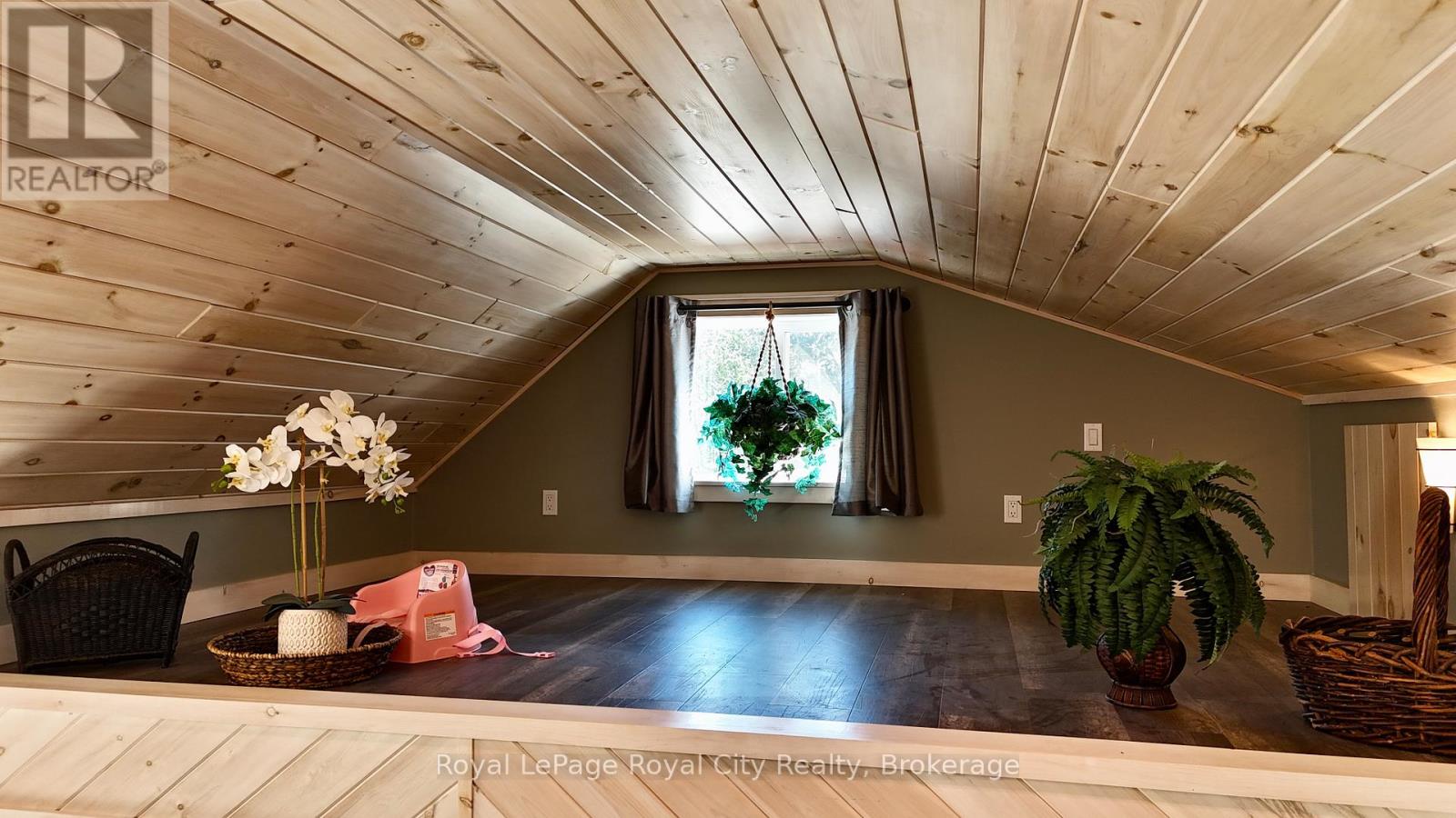 4 Legion Street, Northern Bruce Peninsula, Ontario  N0H 2R0 - Photo 24 - X12990046