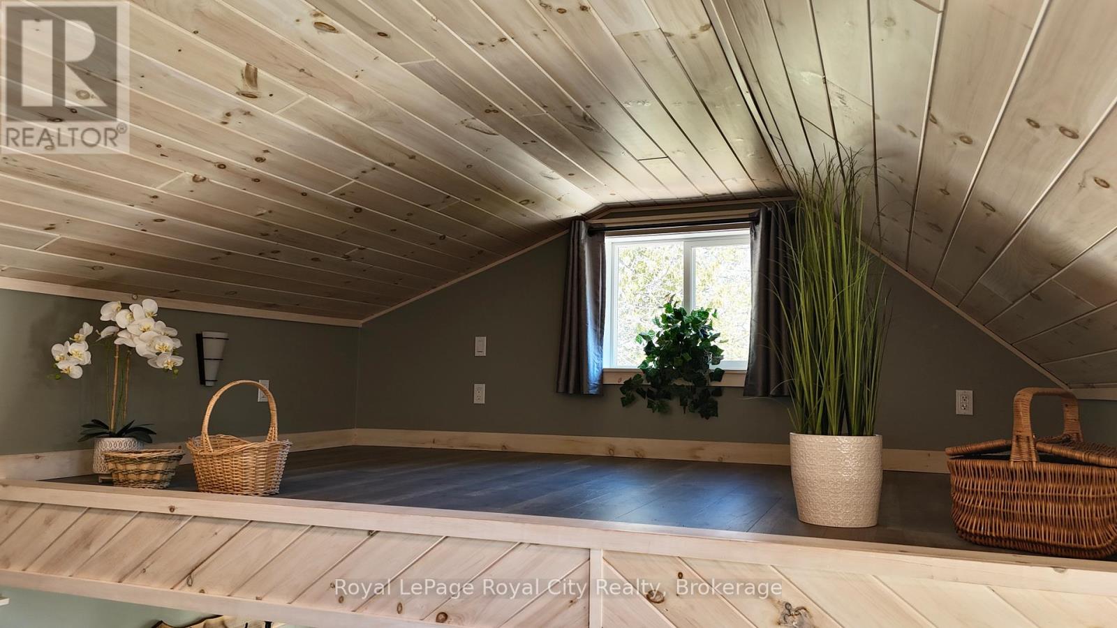 4 Legion Street, Northern Bruce Peninsula, Ontario  N0H 2R0 - Photo 26 - X12990046