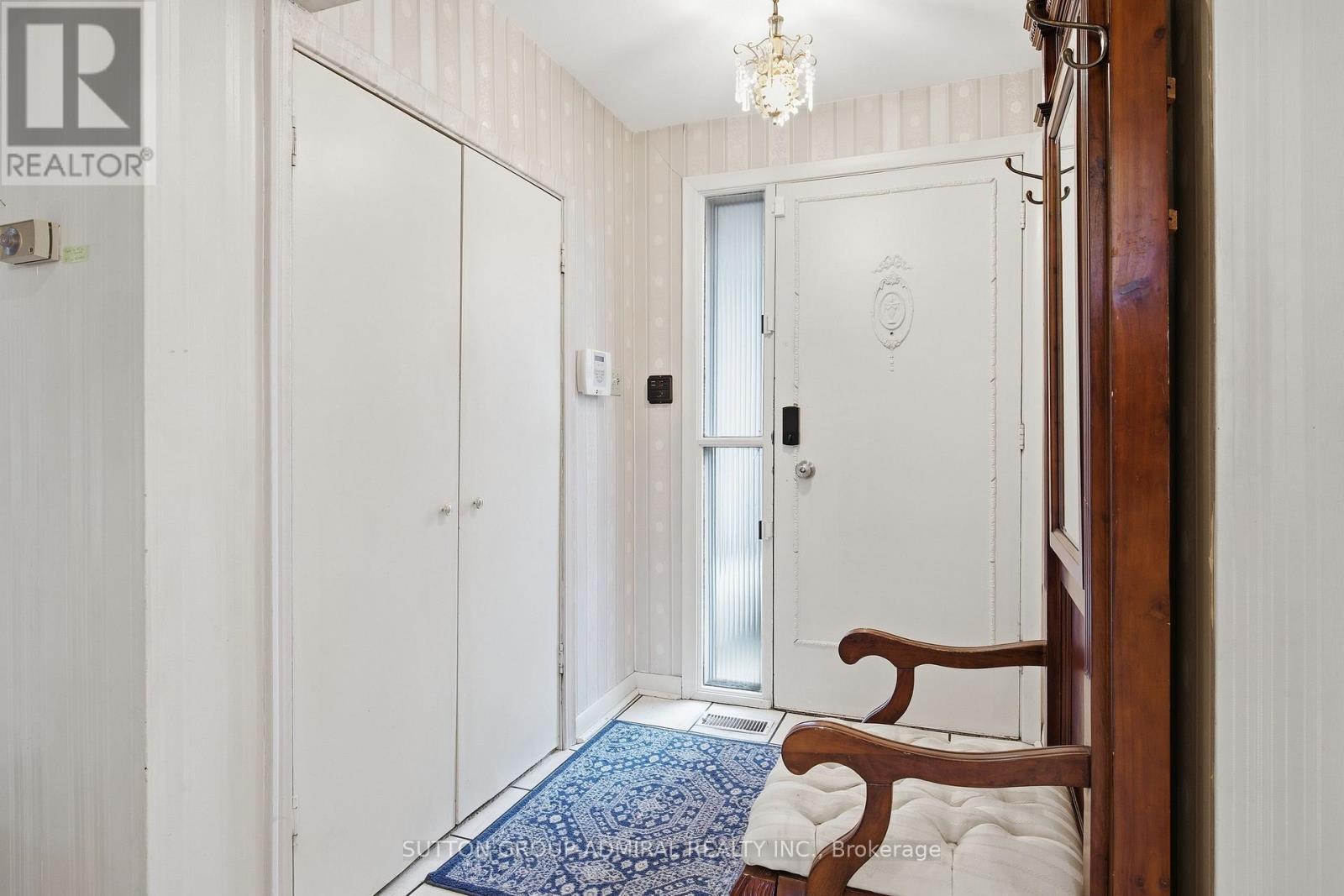 48 Goddard Street, Toronto, Ontario  M3H 5E1 - Photo 2 - C12989978