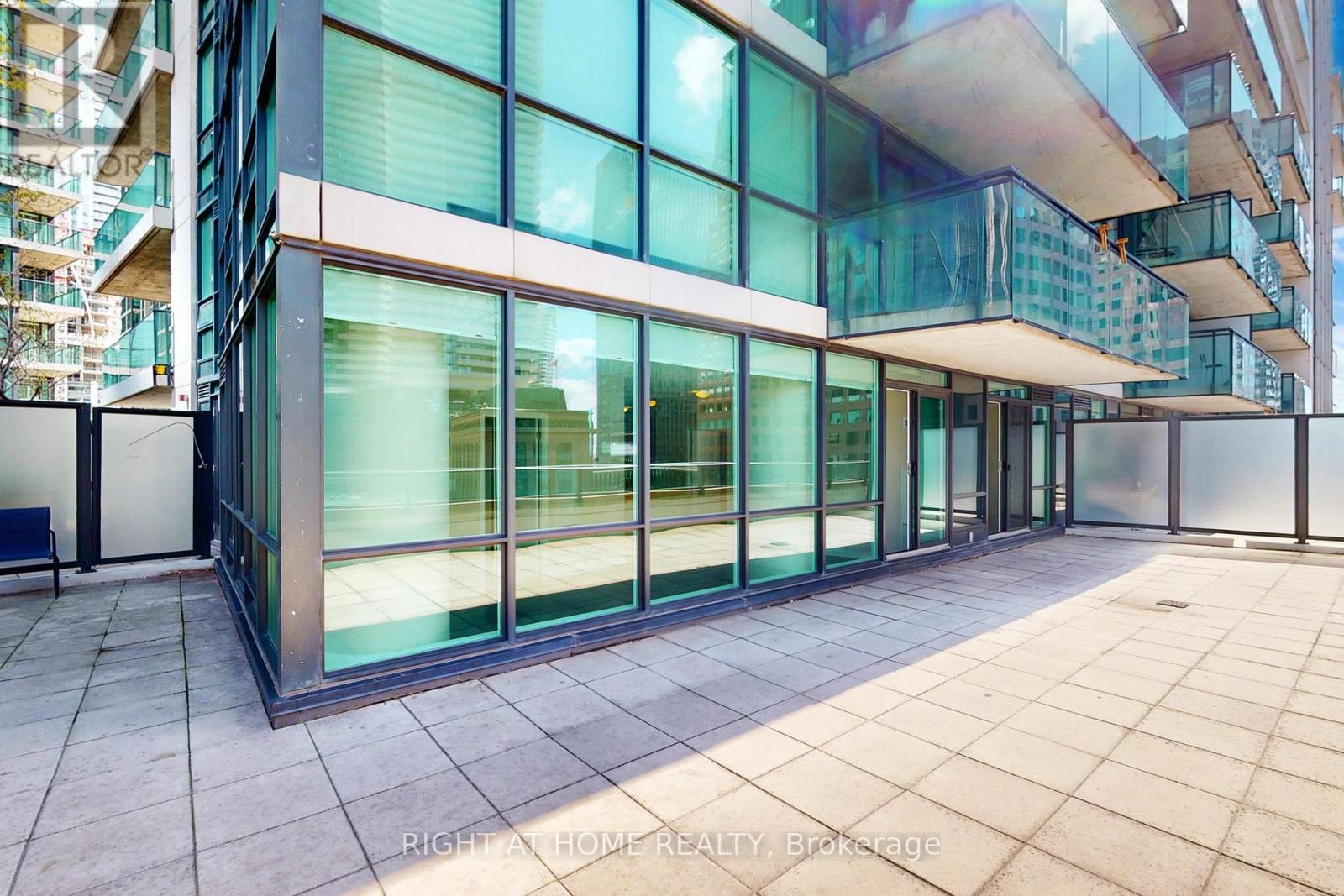 503 - 33 Bay Street, Toronto, Ontario  M5J 2Z3 - Photo 4 - C12990052