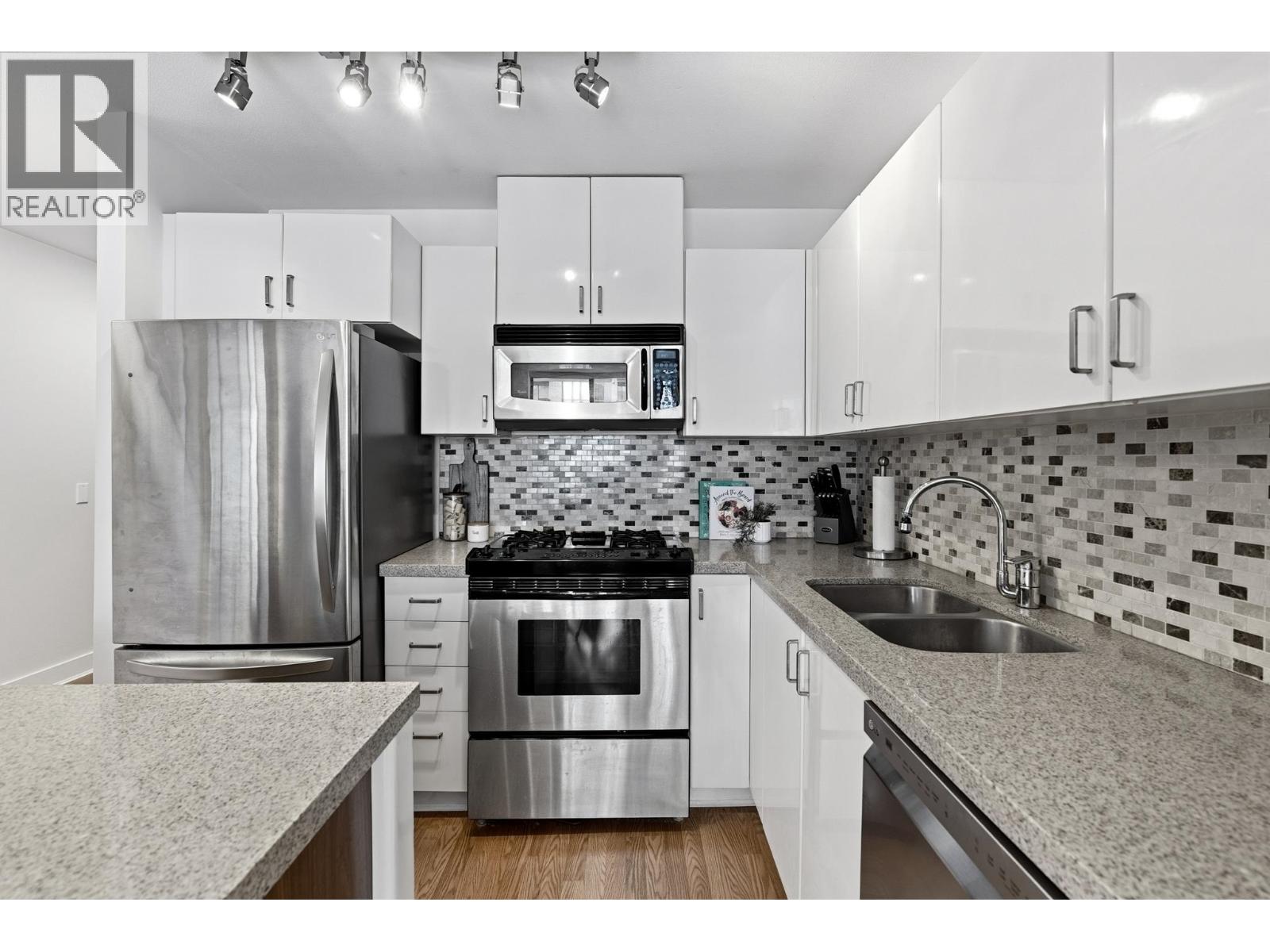 1104 175 W 1st Street, North Vancouver, British Columbia  V7M 3N9 - Photo 17 - R3110230