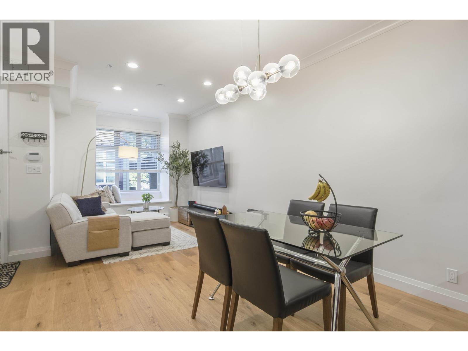 219 5588 Patterson Avenue, Burnaby, British Columbia  V5H 0A7 - Photo 5 - R3110234