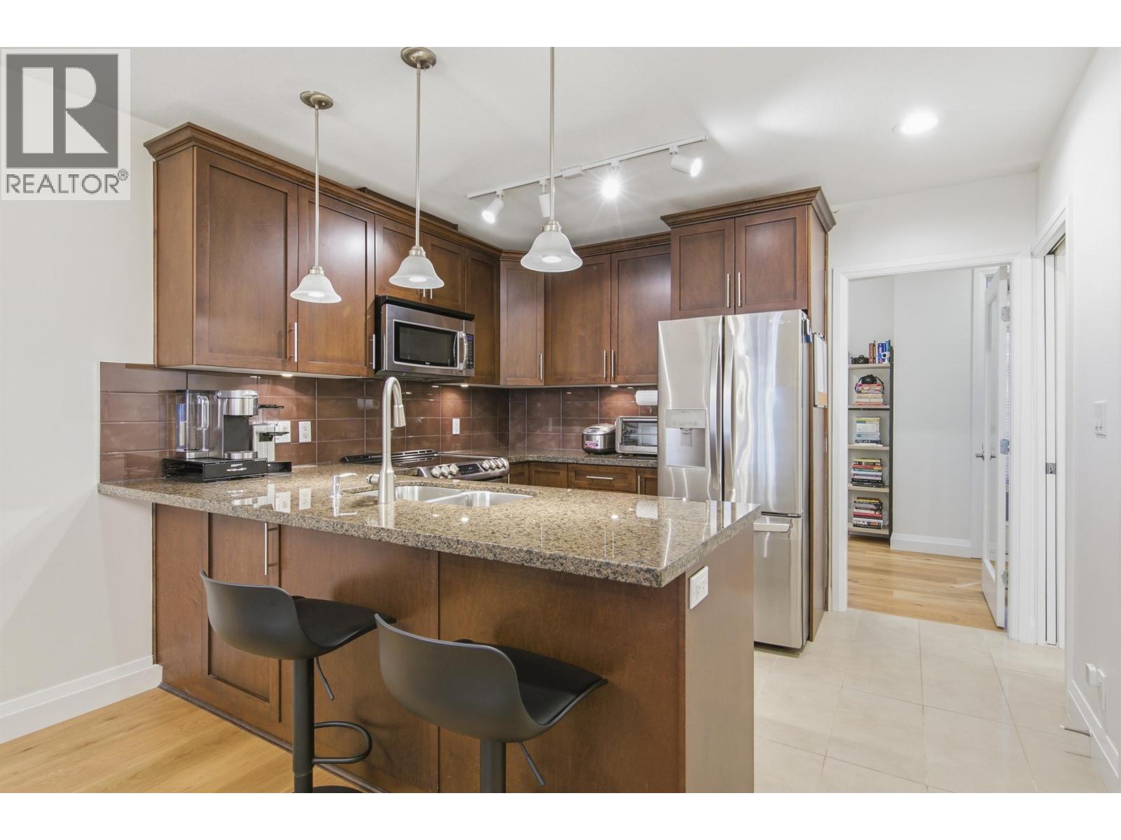 219 5588 Patterson Avenue, Burnaby, British Columbia  V5H 0A7 - Photo 6 - R3110234