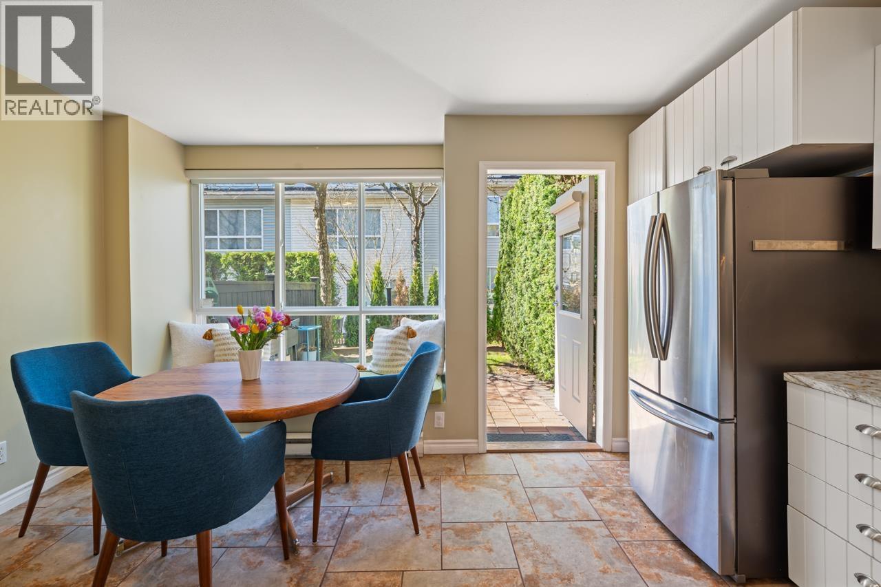 7350 Hawthorne Terrace, Burnaby, British Columbia  V5E 4M4 - Photo 3 - R3110241