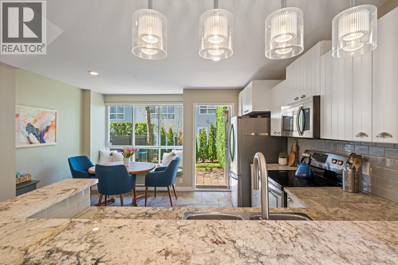 7350 Hawthorne Terrace, Burnaby, British Columbia  V5E 4M4 - Photo 9 - R3110241