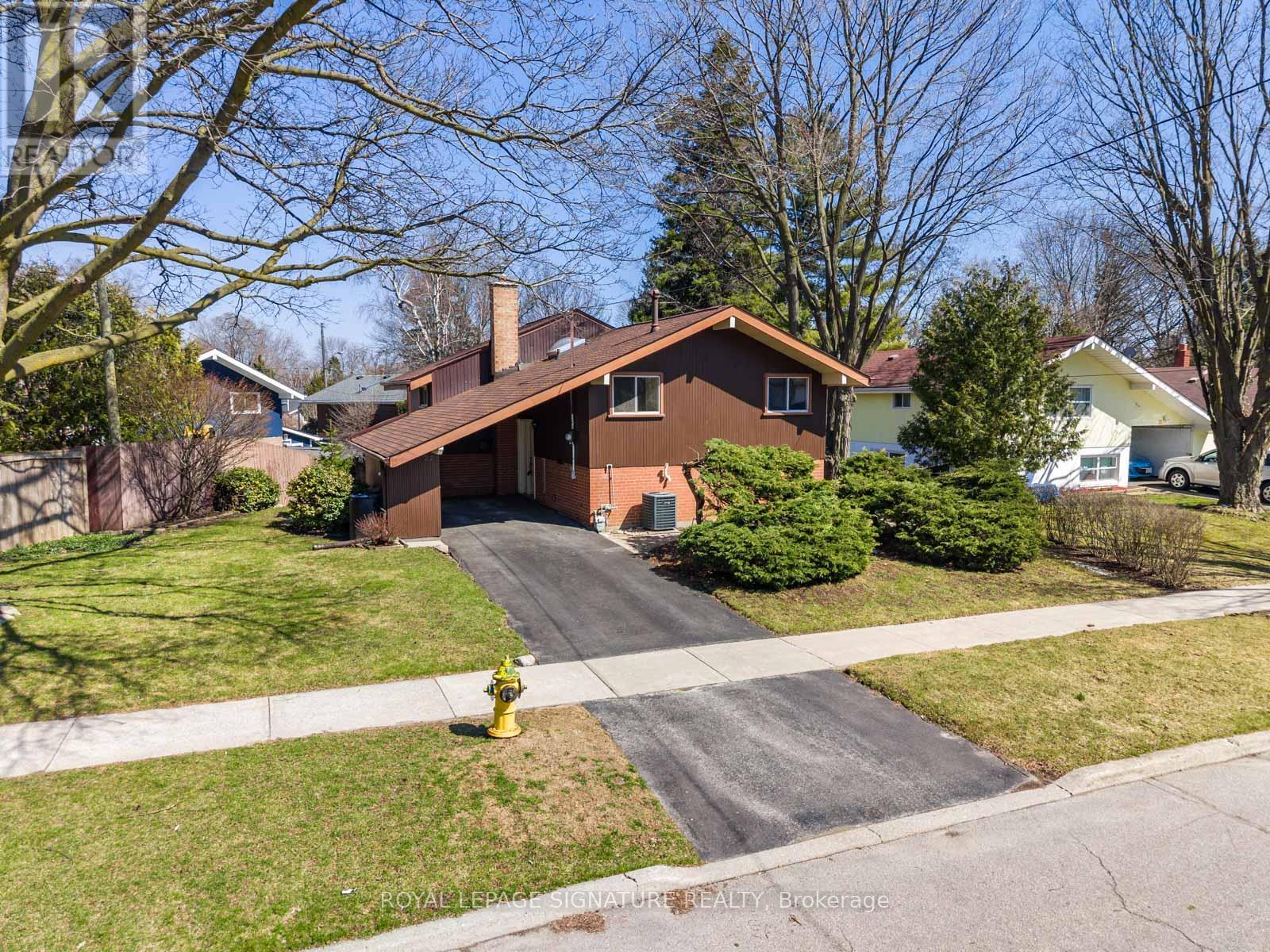 27 Madras Crescent, Toronto, Ontario  M1G 3L2 - Photo 4 - E12990038