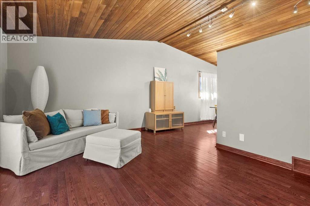 244 Ranchridge Bay NW, Calgary, Alberta  T3G 1V4 - Photo 10 - A2296107