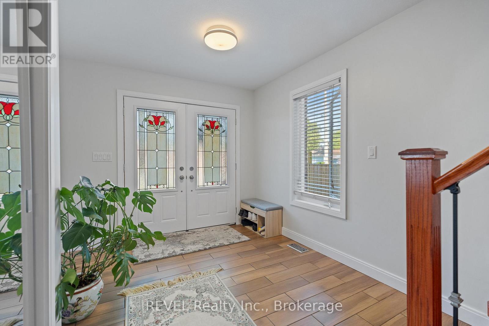 6558 Montrose Road, Niagara Falls, Ontario  L2H 1M4 - Photo 3 - X12989954