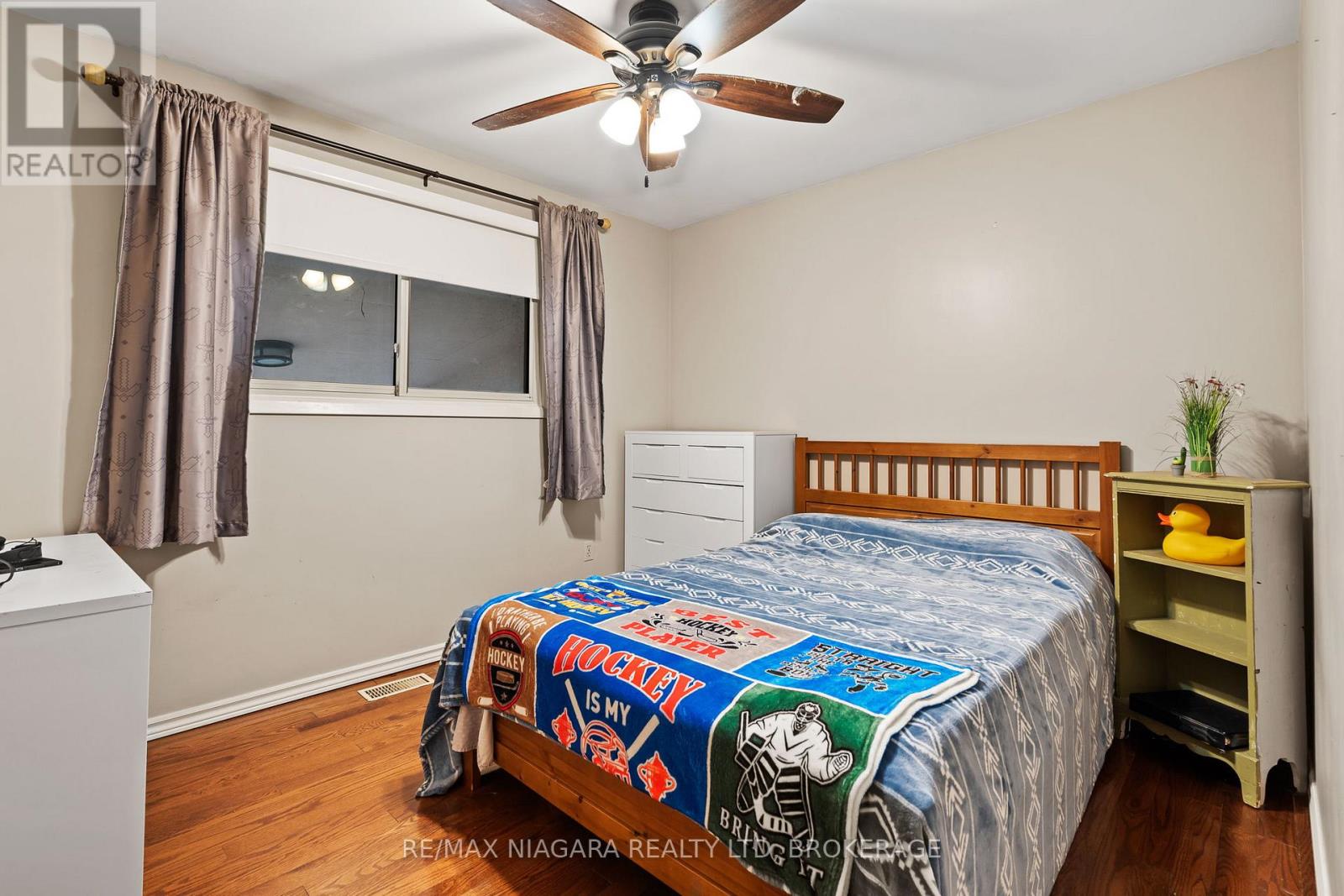 56 Royal Oak Drive, Welland, Ontario  L3C 5V9 - Photo 11 - X12990098