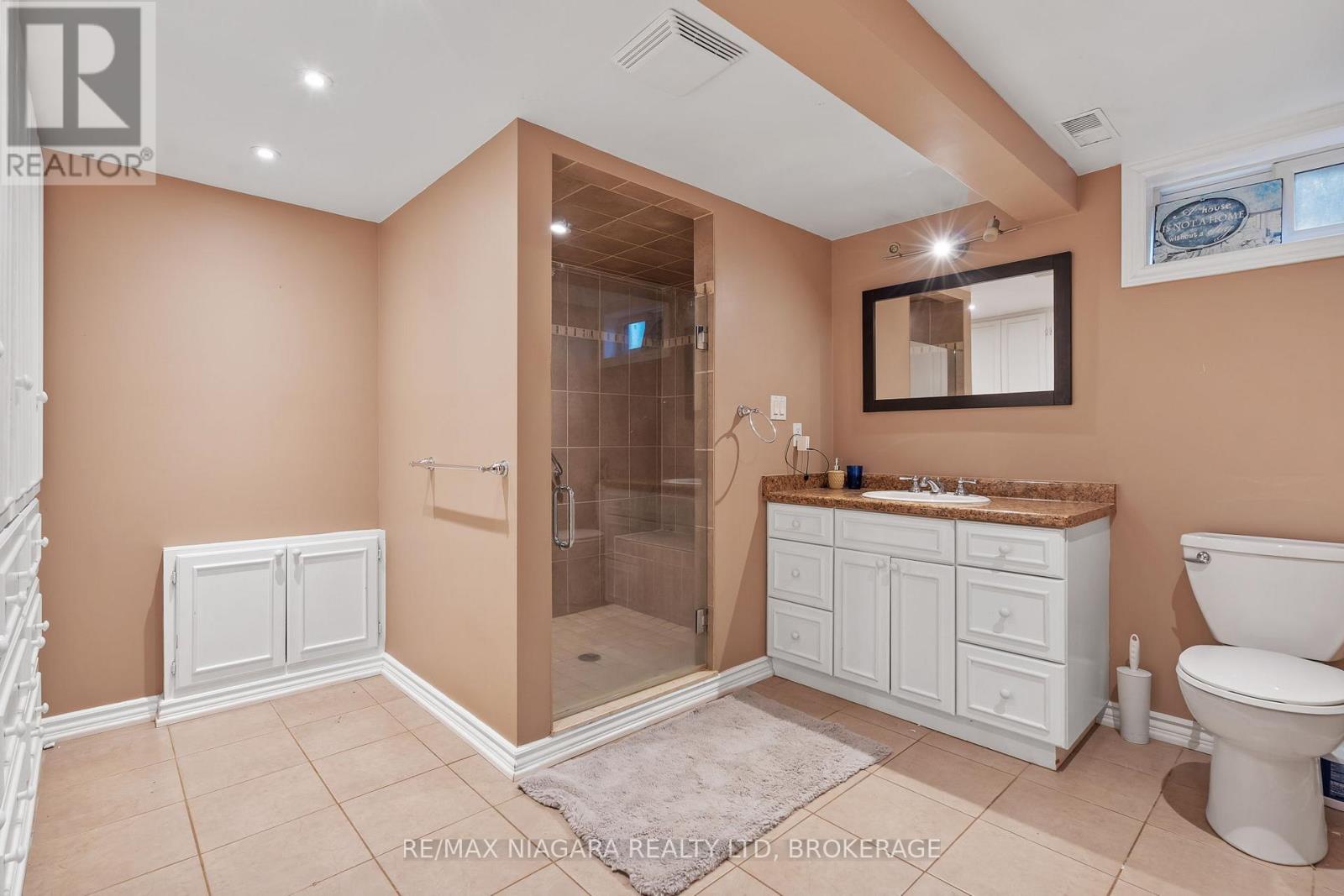 56 Royal Oak Drive, Welland, Ontario  L3C 5V9 - Photo 19 - X12990098