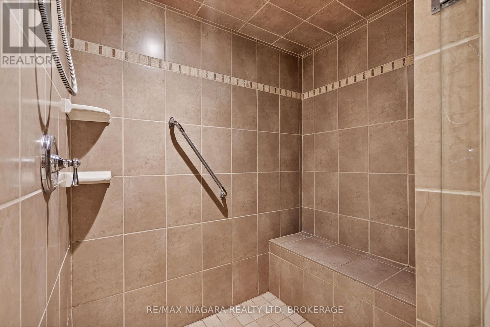 56 Royal Oak Drive, Welland, Ontario  L3C 5V9 - Photo 20 - X12990098