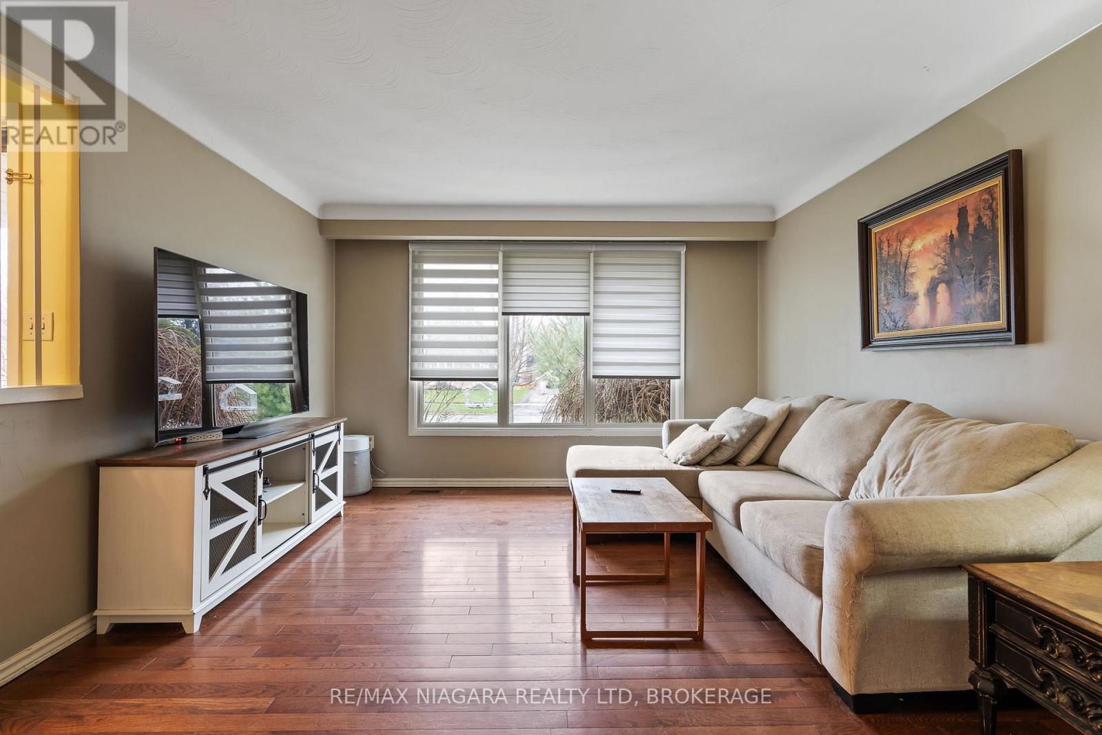 56 Royal Oak Drive, Welland, Ontario  L3C 5V9 - Photo 5 - X12990098