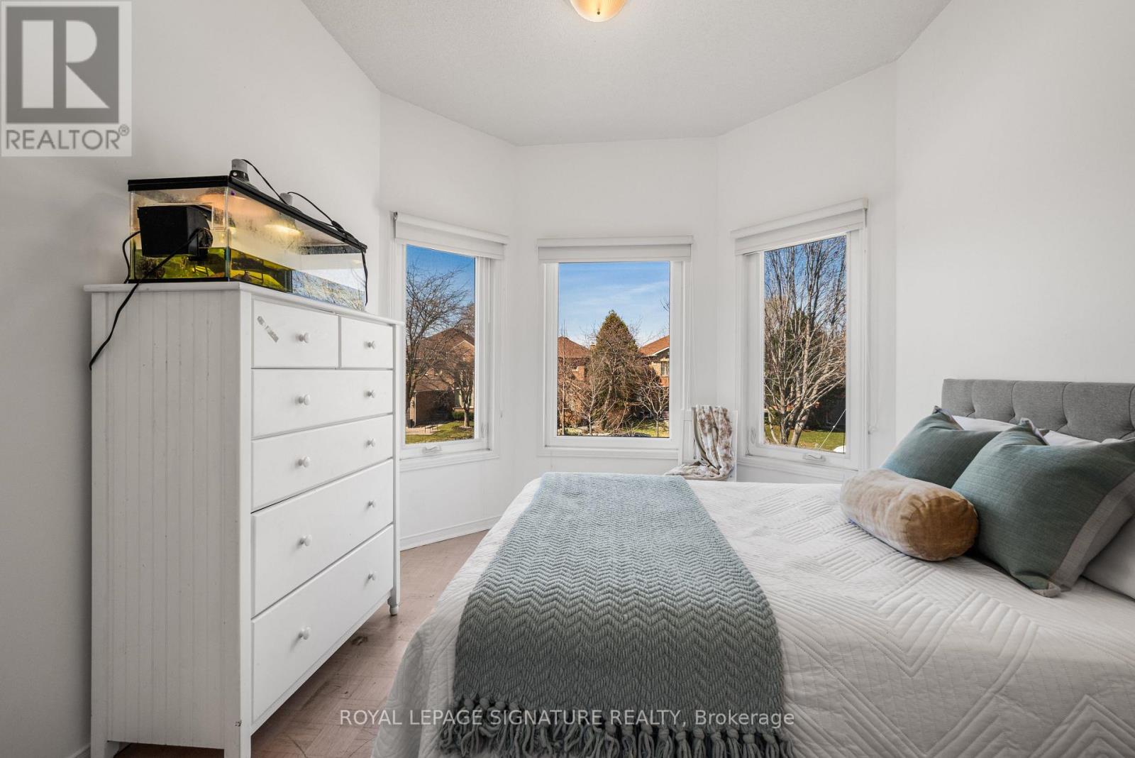 59 Edenbridge Drive, Vaughan, Ontario  L4J 7V3 - Photo 21 - N12989924