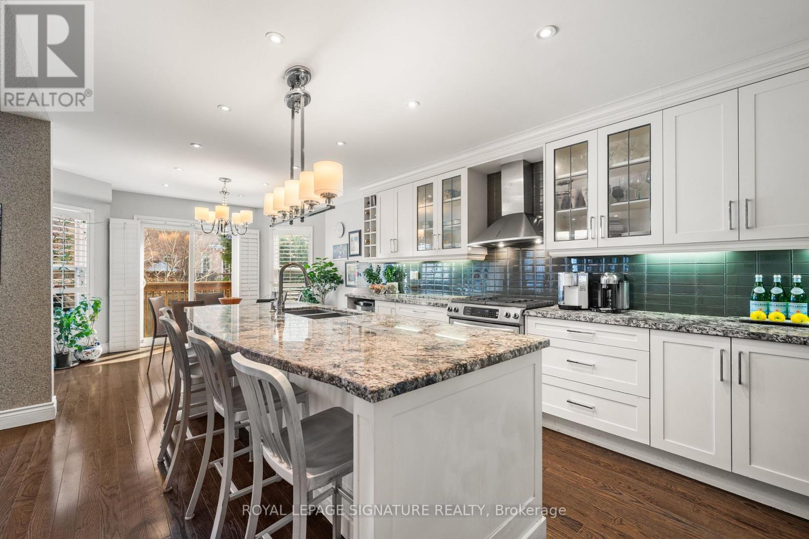 59 Edenbridge Drive, Vaughan, Ontario  L4J 7V3 - Photo 8 - N12989924