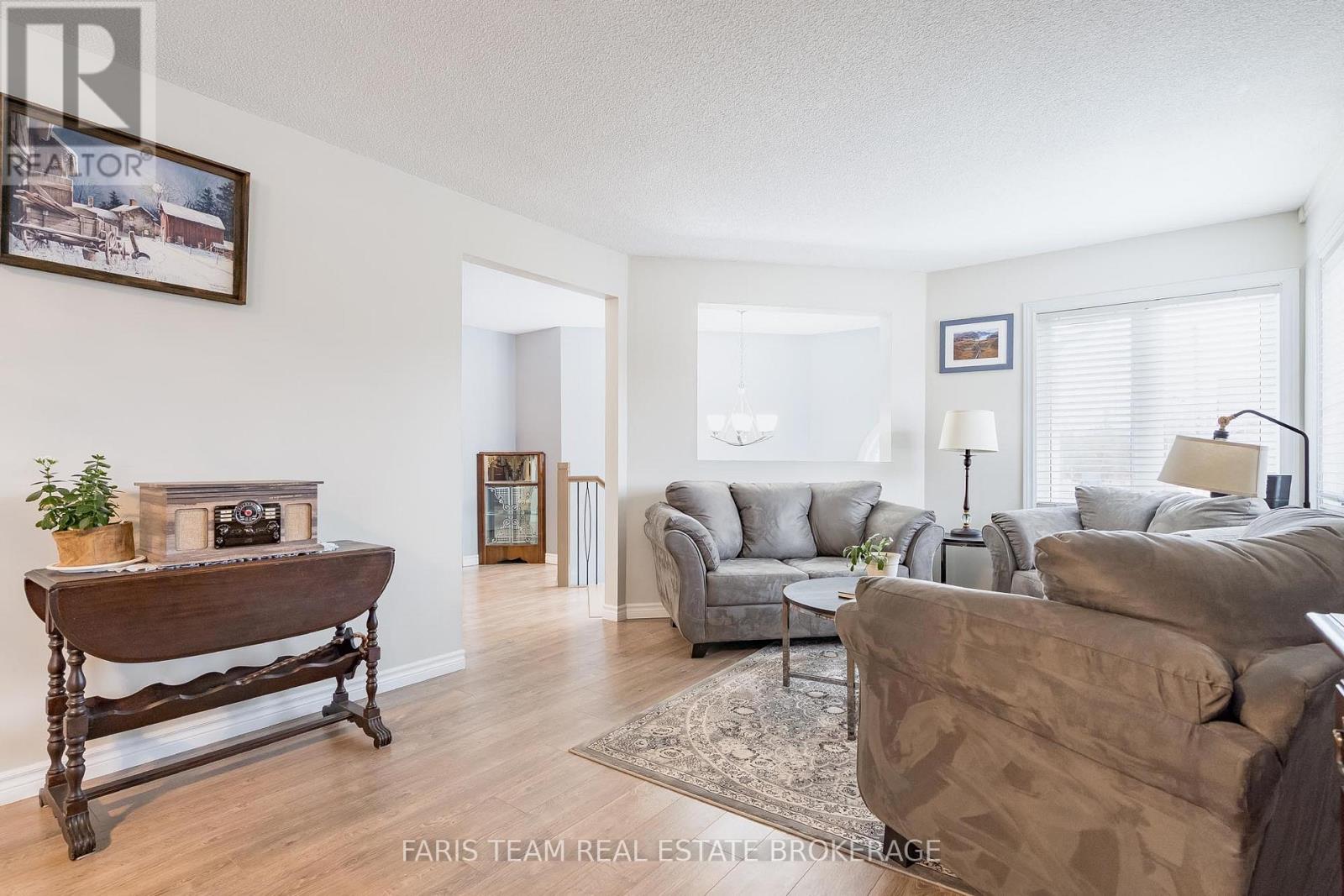 1170 Arnold Street, Innisfil, Ontario  L0L 1W0 - Photo 14 - N12990044