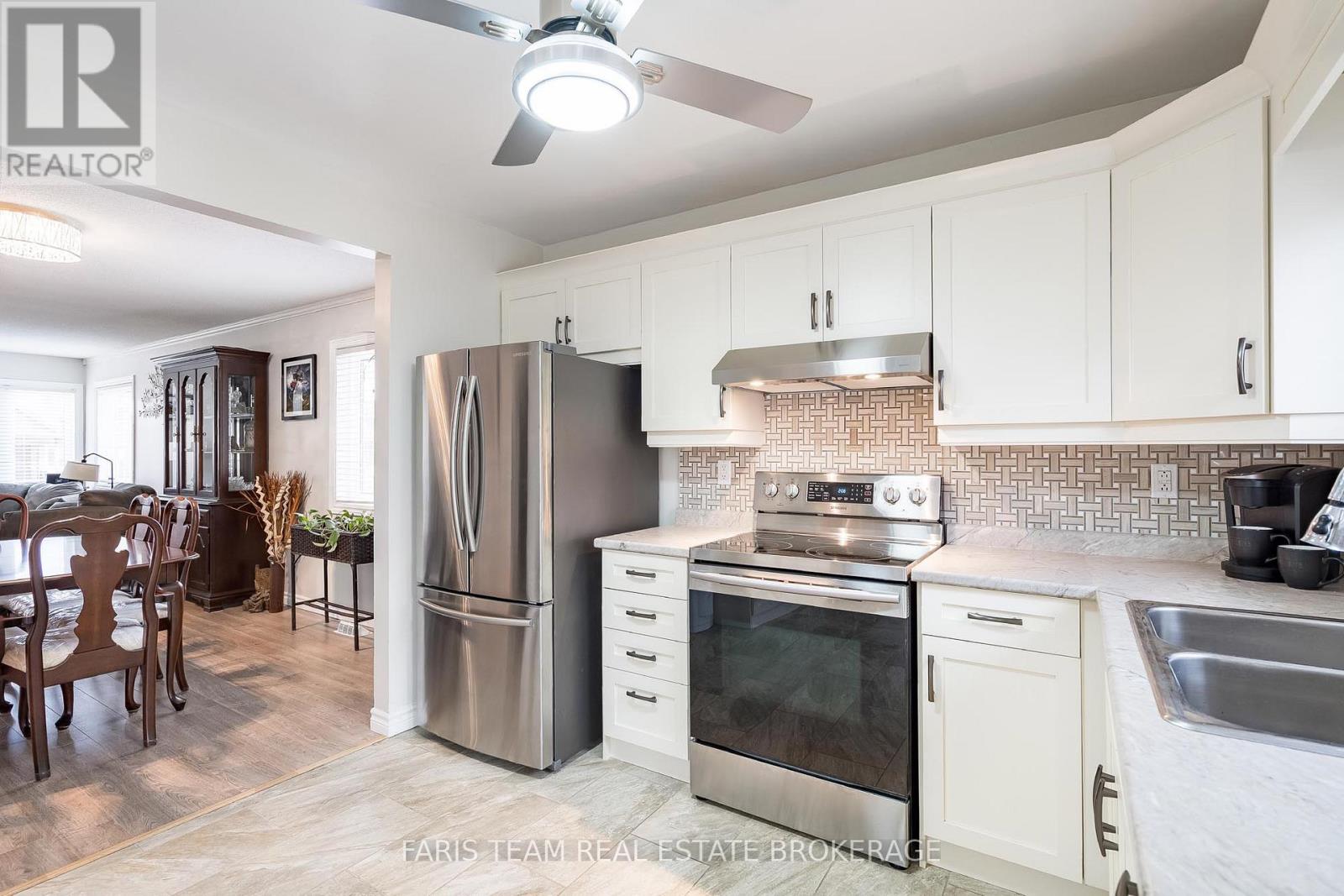 1170 Arnold Street, Innisfil, Ontario  L0L 1W0 - Photo 7 - N12990044