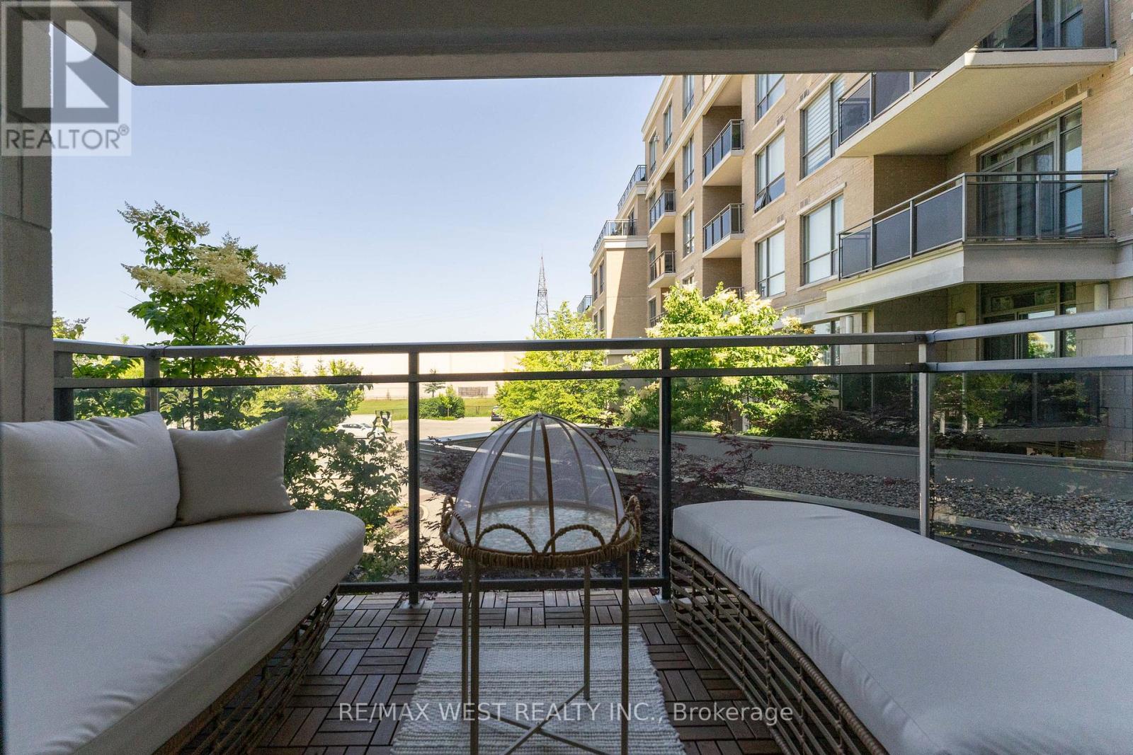 230 - 111 Civic Square Gate, Aurora, Ontario  L4G 0S6 - Photo 17 - N12990064