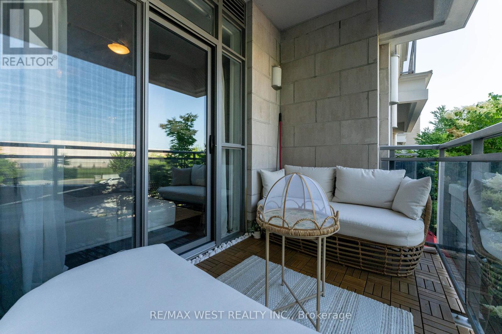 230 - 111 Civic Square Gate, Aurora, Ontario  L4G 0S6 - Photo 18 - N12990064