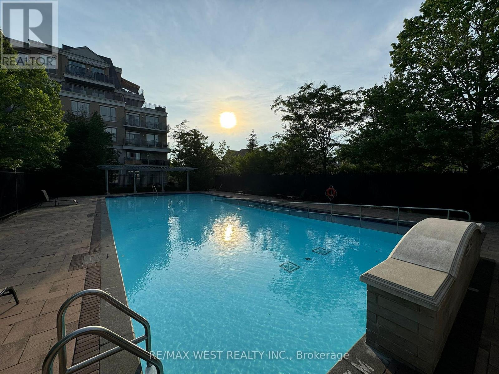 230 - 111 Civic Square Gate, Aurora, Ontario  L4G 0S6 - Photo 32 - N12990064