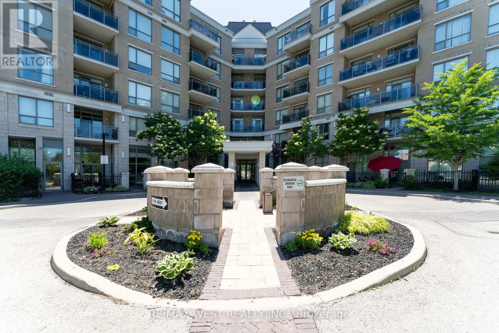 230 - 111 Civic Square Gate, Aurora, Ontario  L4G 0S6 - Photo 35 - N12990064