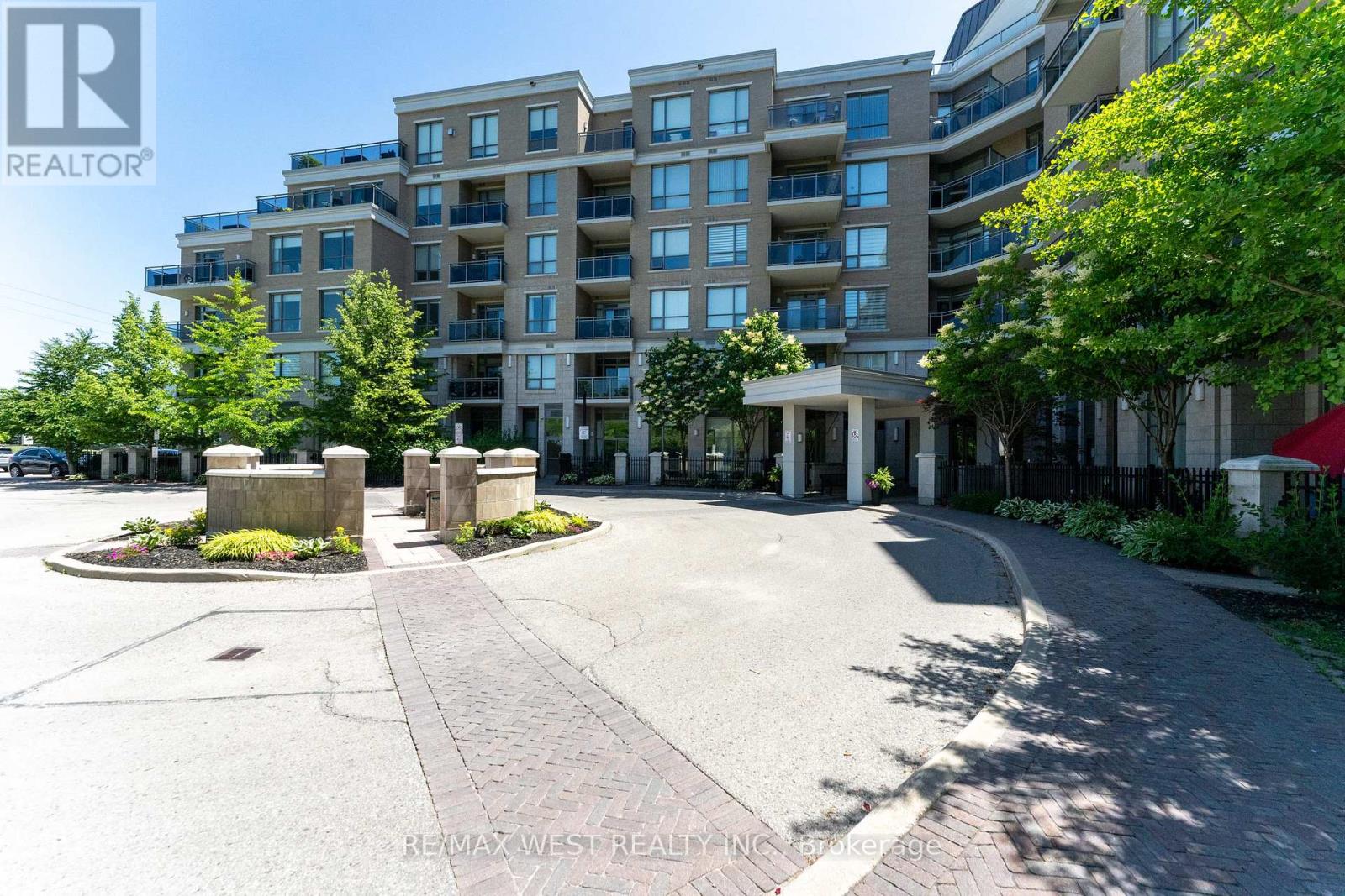 230 - 111 Civic Square Gate, Aurora, Ontario  L4G 0S6 - Photo 37 - N12990064