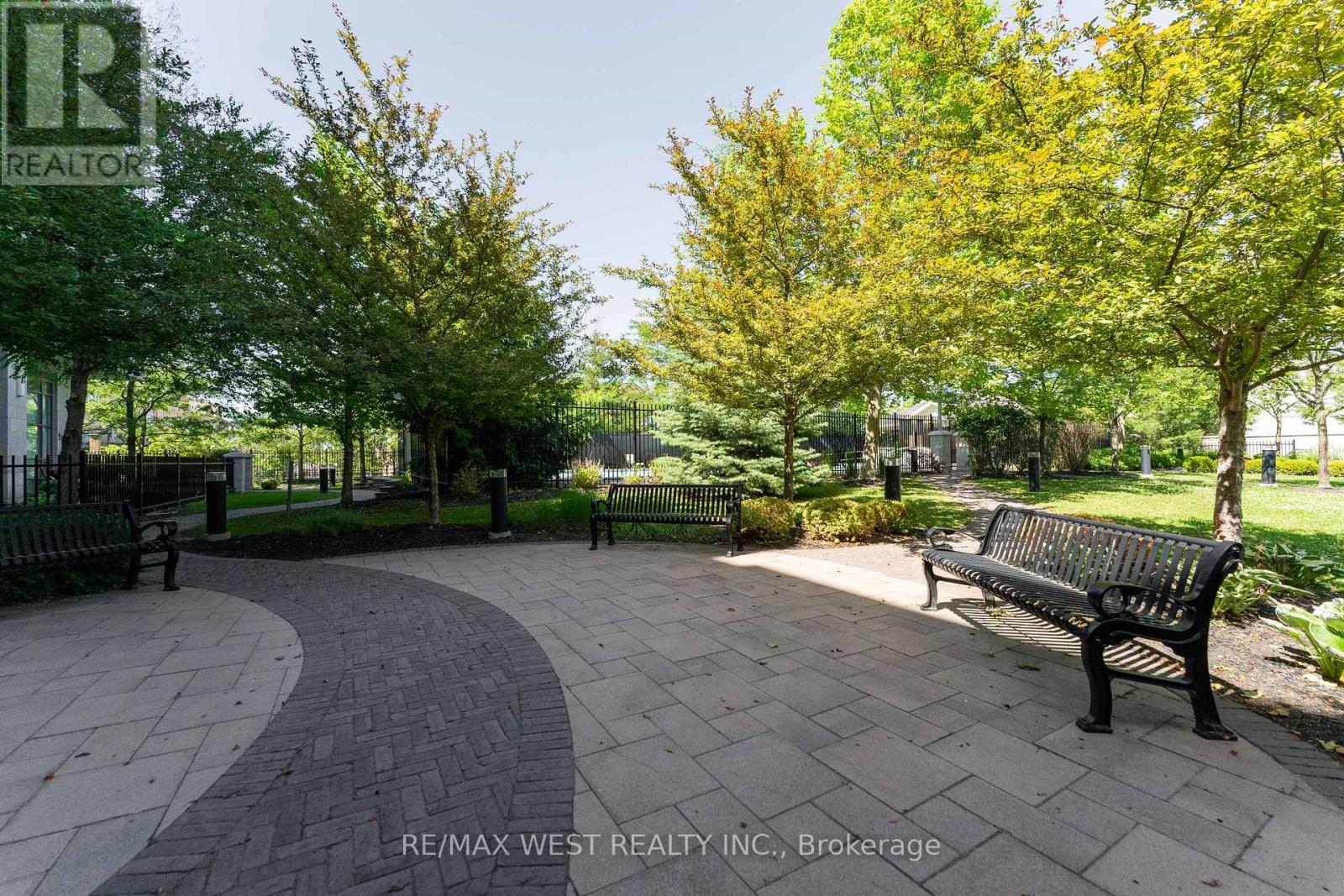 230 - 111 Civic Square Gate, Aurora, Ontario  L4G 0S6 - Photo 40 - N12990064