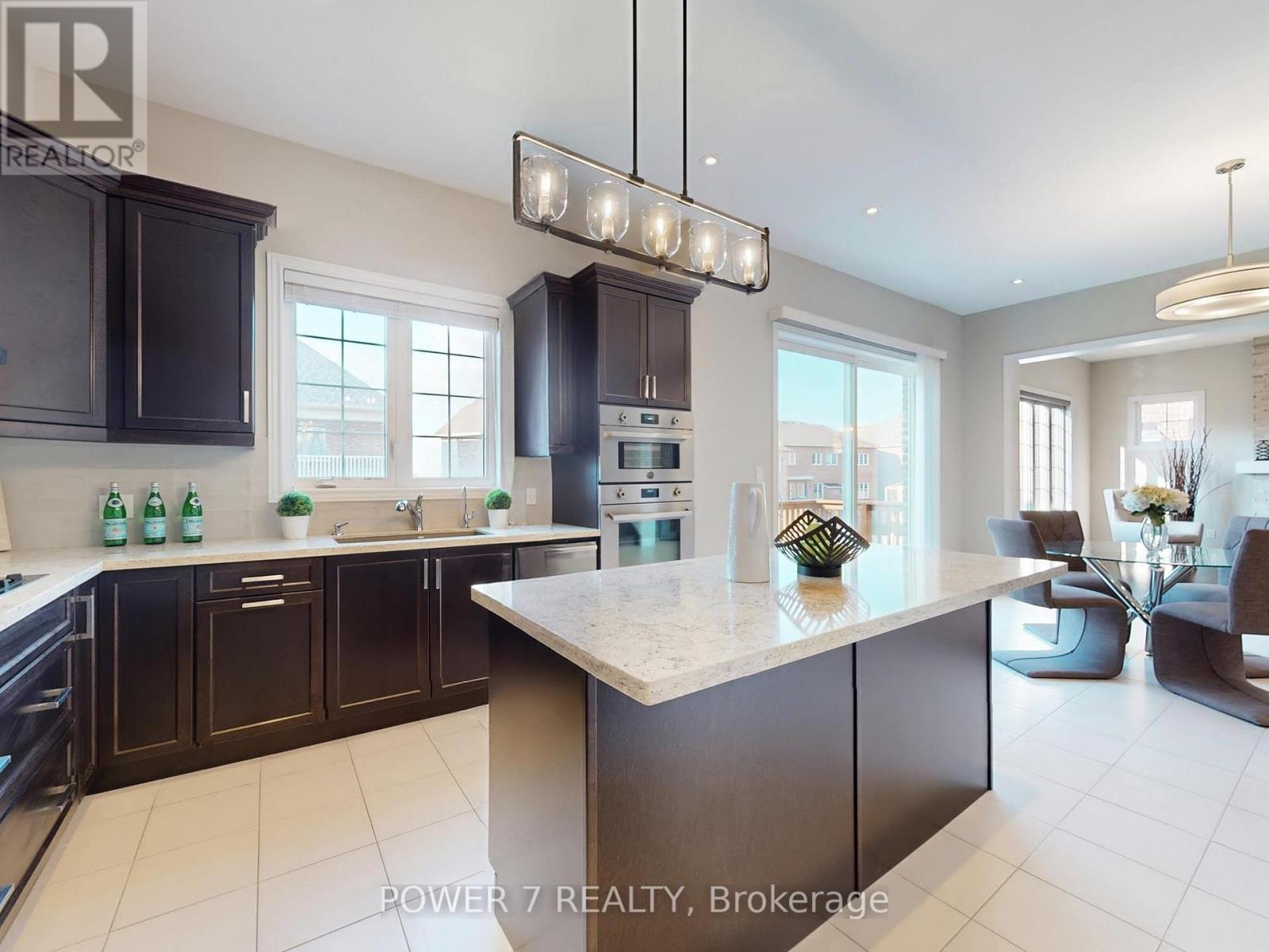 61 Match Point Court, Aurora, Ontario  L4G 3J1 - Photo 17 - N12990092