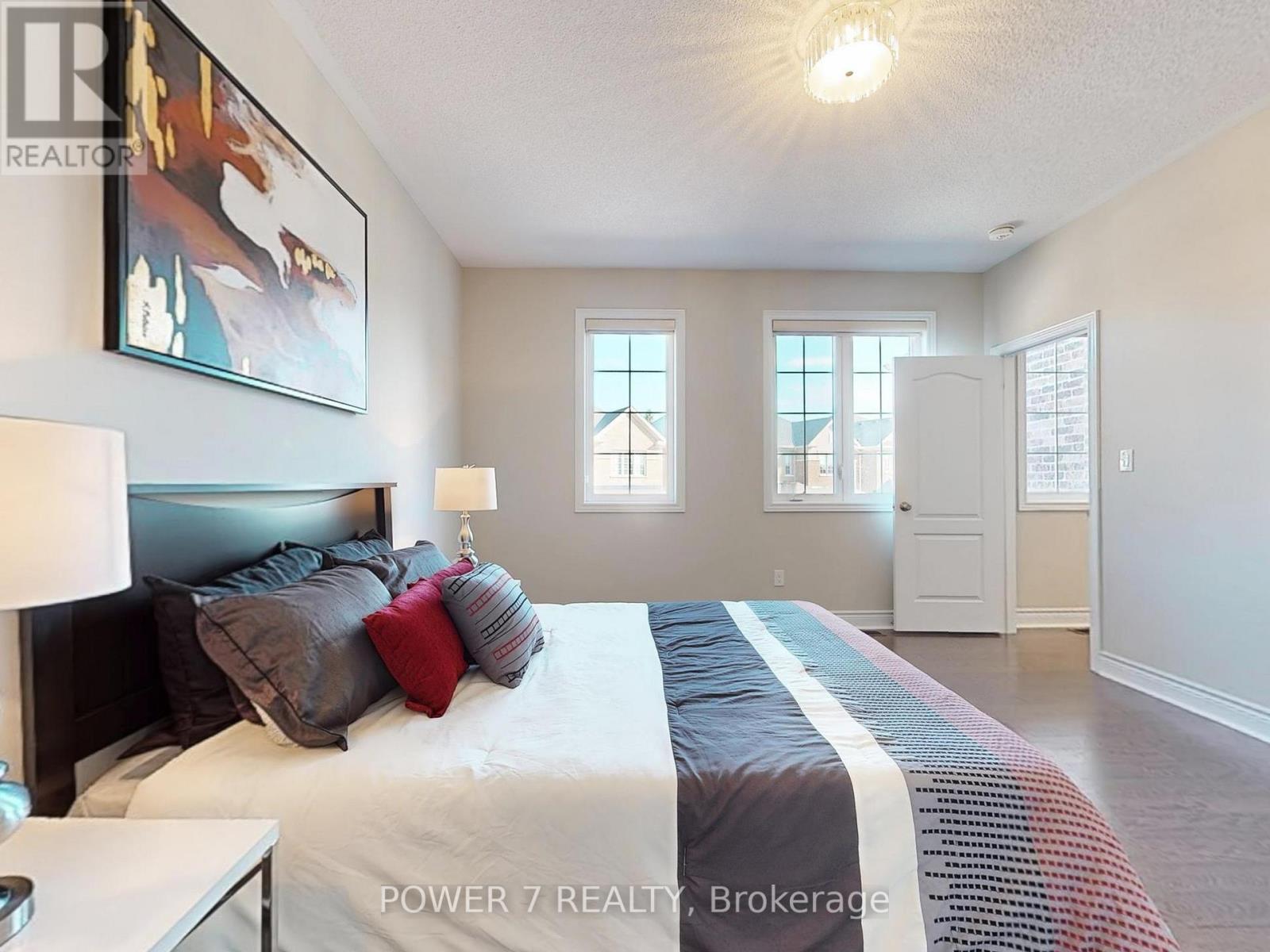 61 Match Point Court, Aurora, Ontario  L4G 3J1 - Photo 38 - N12990092