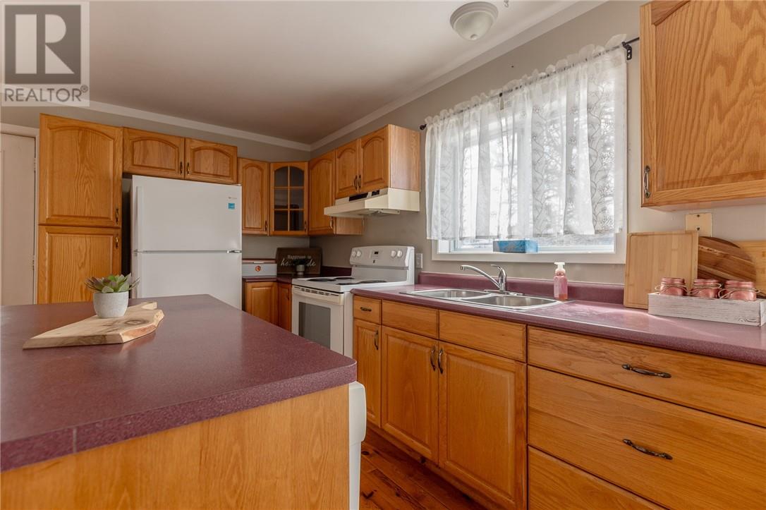 508 Algoma Street, Espanola, Ontario  P5E 1L6 - Photo 6 - 2127108