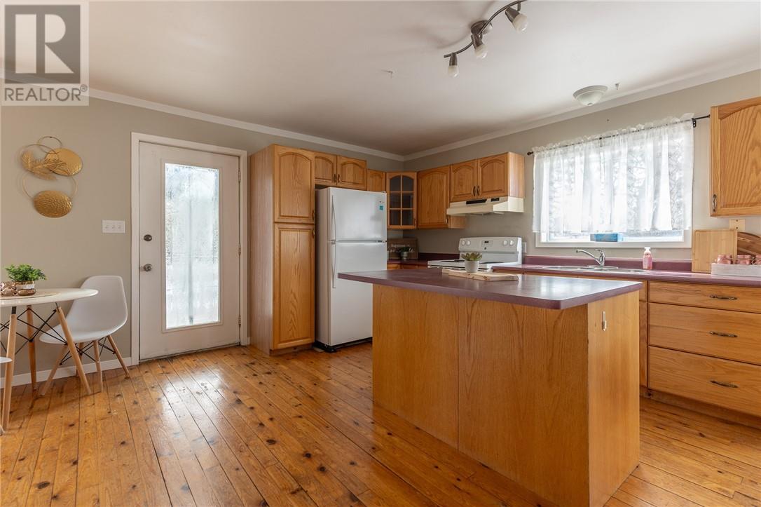 508 Algoma Street, Espanola, Ontario  P5E 1L6 - Photo 7 - 2127108