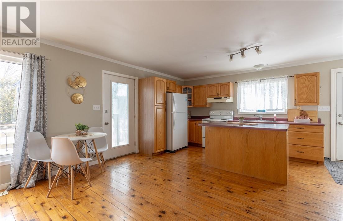 508 Algoma Street, Espanola, Ontario  P5E 1L6 - Photo 8 - 2127108