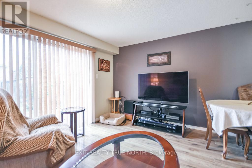 357 Dunsmore Lane, Barrie, Ontario  L4M 7B1 - Photo 10 - S12989992