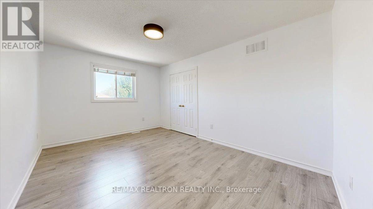 19 Tamarack Trail, Barrie, Ontario  L4N 9S1 - Photo 31 - S12990004