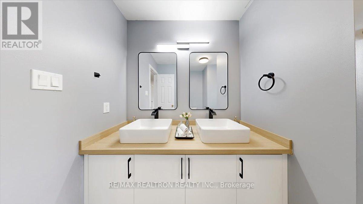 19 Tamarack Trail, Barrie, Ontario  L4N 9S1 - Photo 34 - S12990004