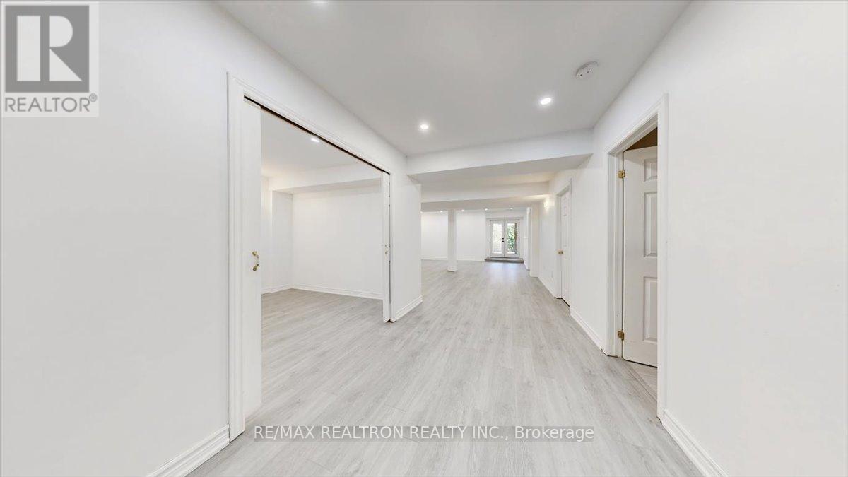 19 Tamarack Trail, Barrie, Ontario  L4N 9S1 - Photo 36 - S12990004