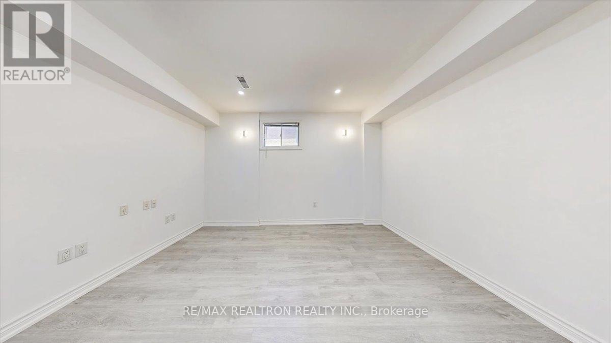 19 Tamarack Trail, Barrie, Ontario  L4N 9S1 - Photo 40 - S12990004