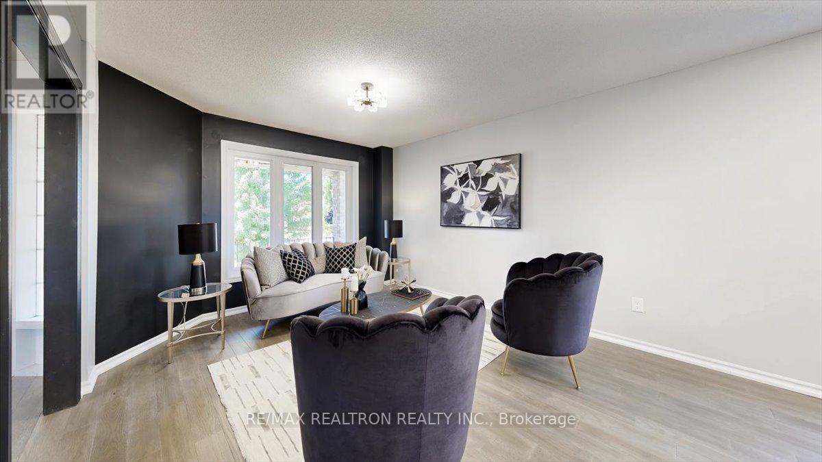 19 Tamarack Trail, Barrie, Ontario  L4N 9S1 - Photo 8 - S12990004