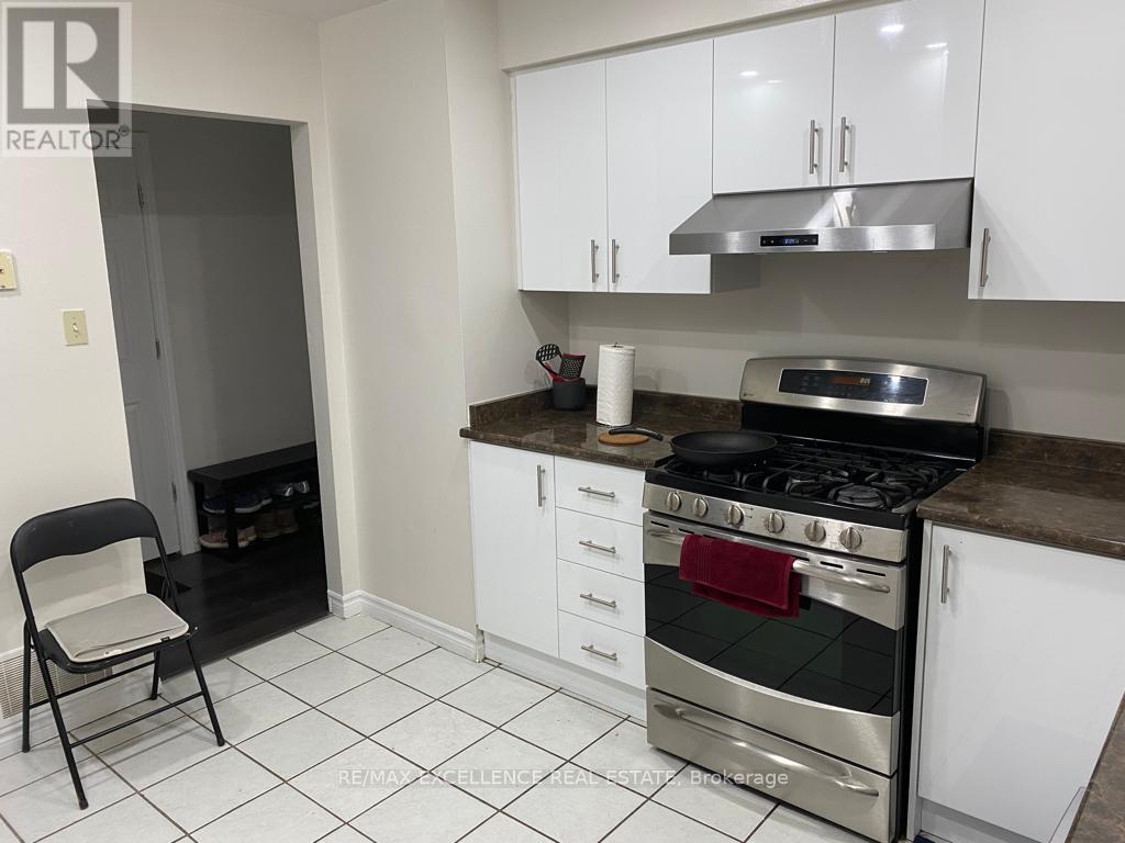 31 Bernick Drive, Barrie (Grove East), Ontario L4M 5C1 - Photo 3 - S12990072