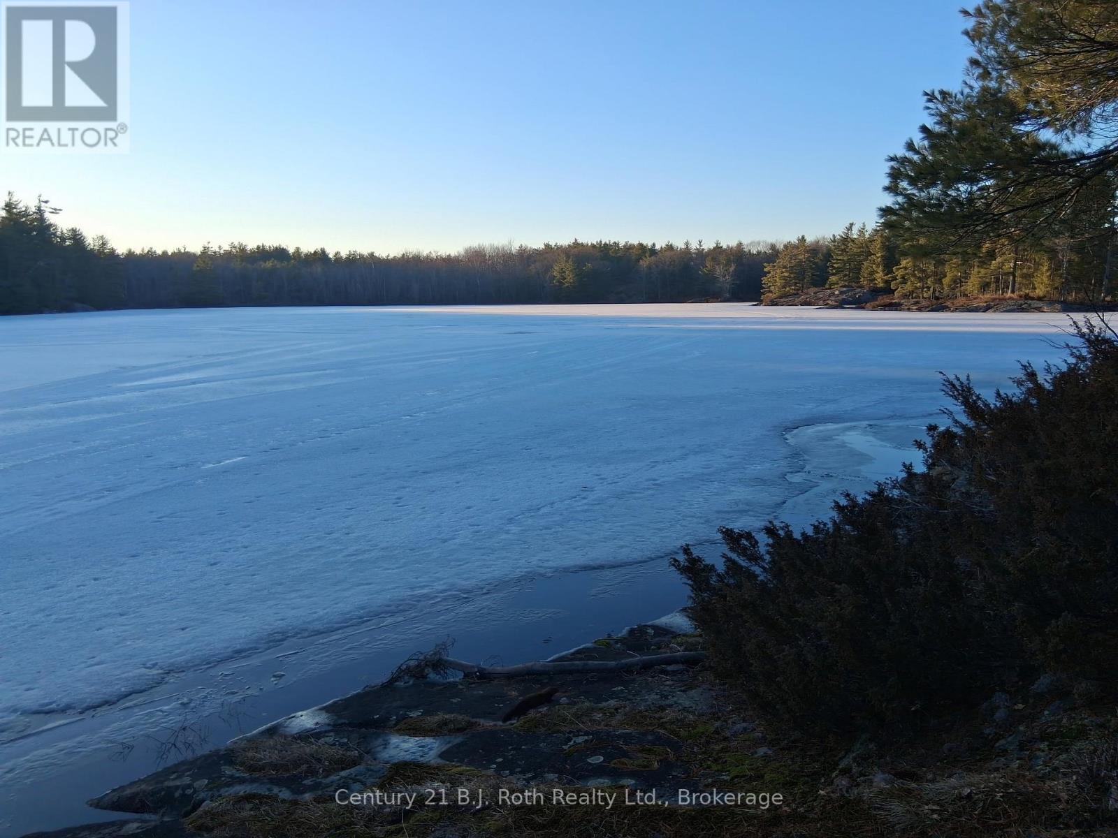 1112 Sam Cook Road, Gravenhurst, Ontario  P1P 1R3 - Photo 21 - X12672910