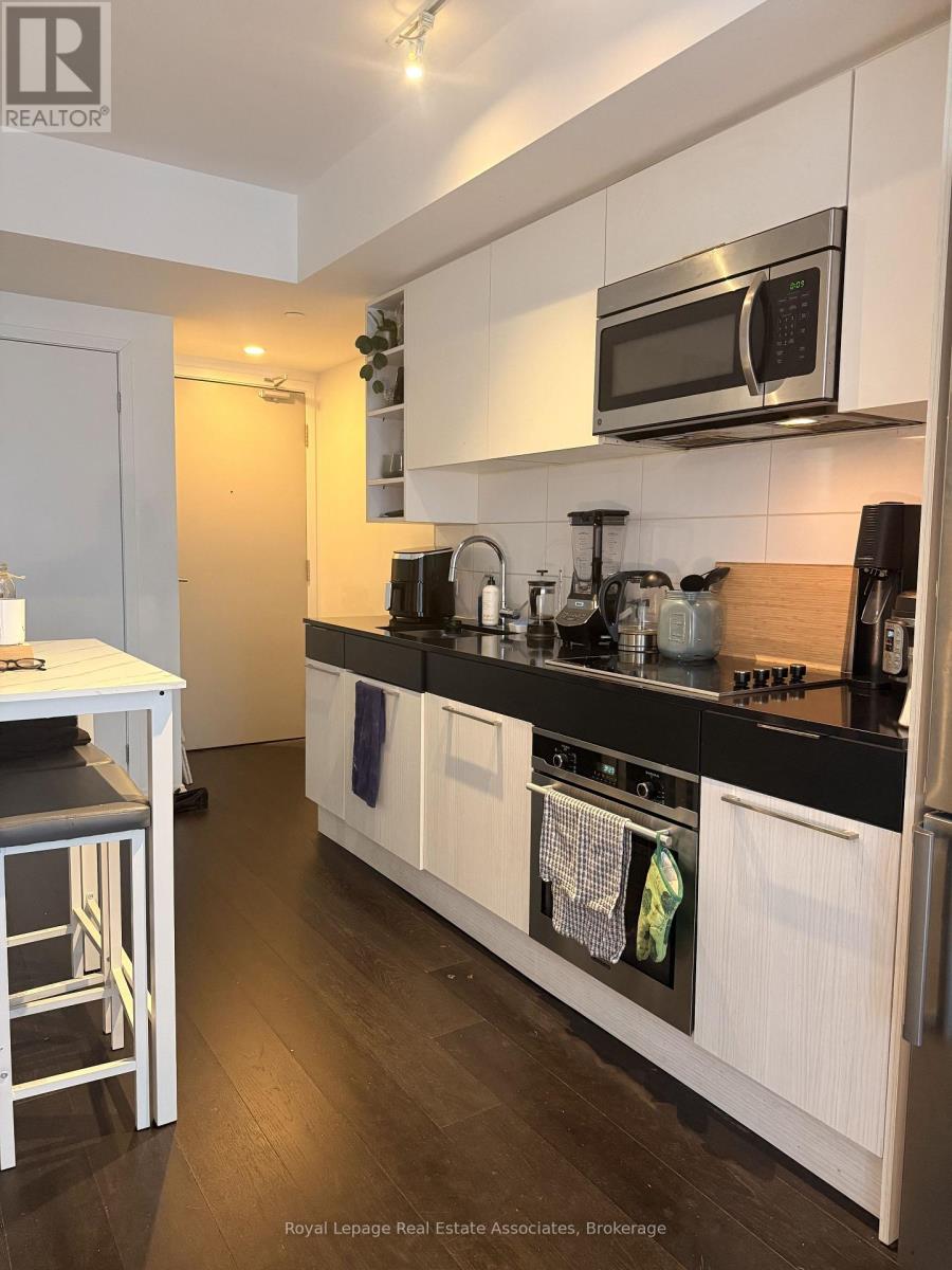 2206 - 68 Shuter Street, Toronto, Ontario  M5B 1B4 - Photo 5 - C12982908