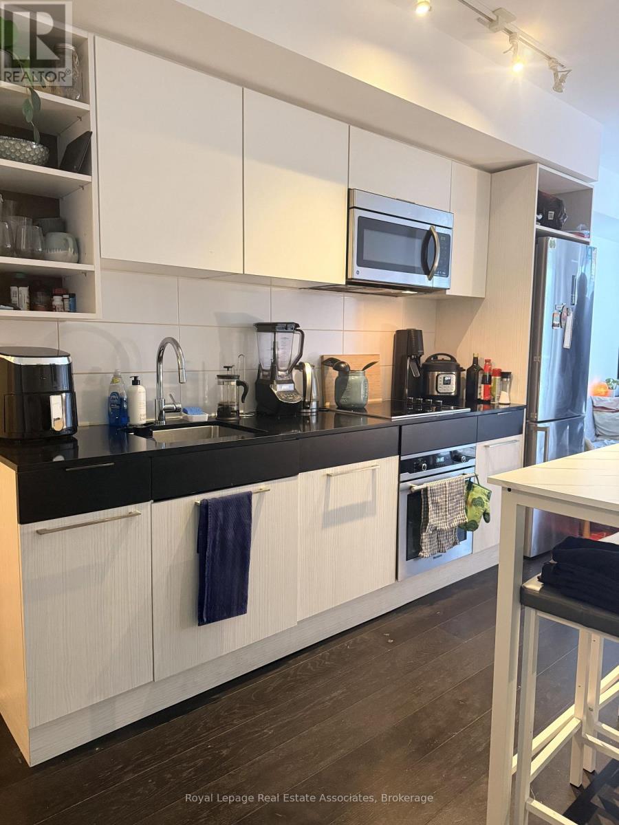 2206 - 68 Shuter Street, Toronto, Ontario  M5B 1B4 - Photo 6 - C12982908