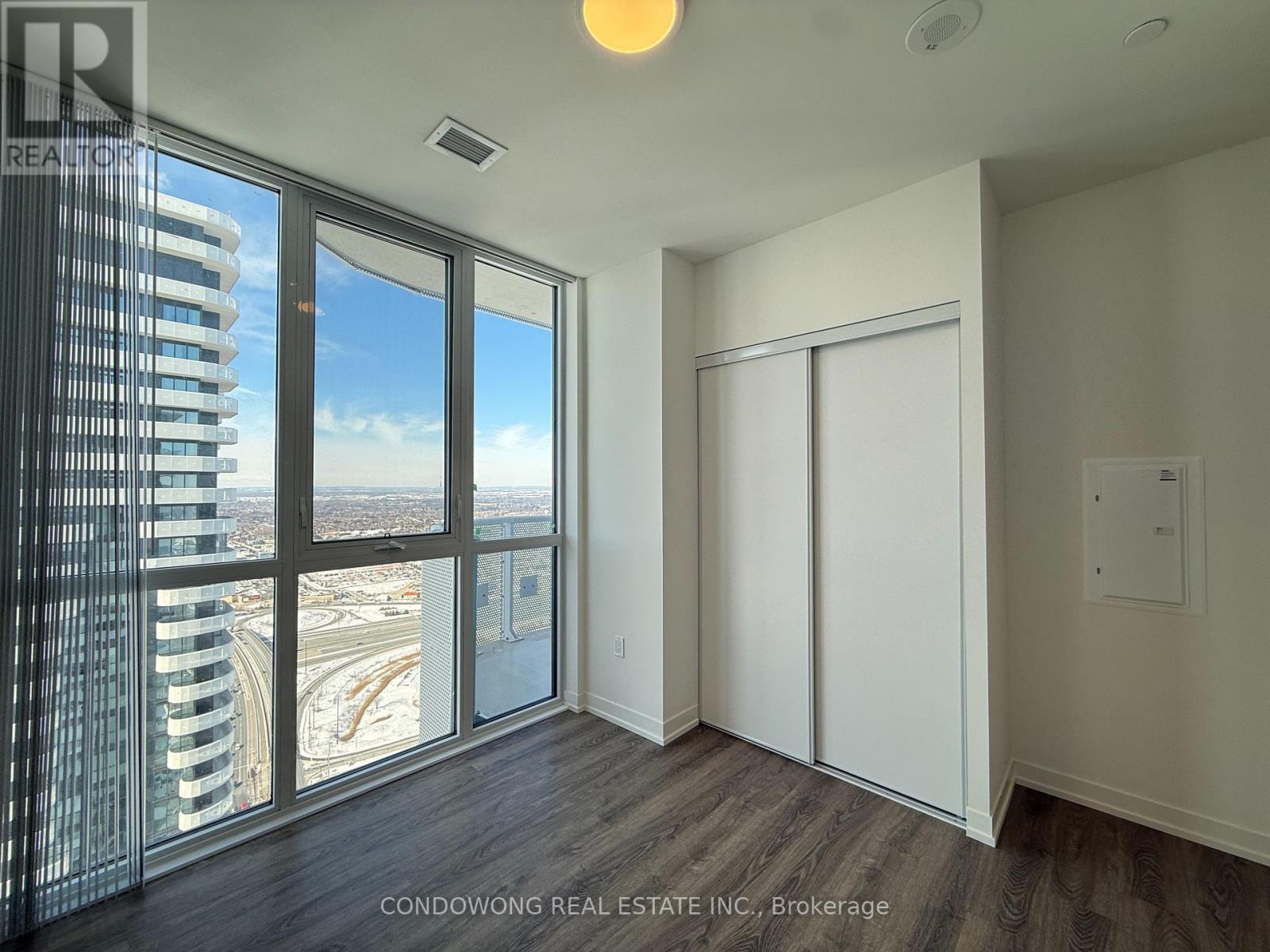 6002 - 8 Interchange Way, Vaughan, Ontario  L4K 0R2 - Photo 12 - N12906230