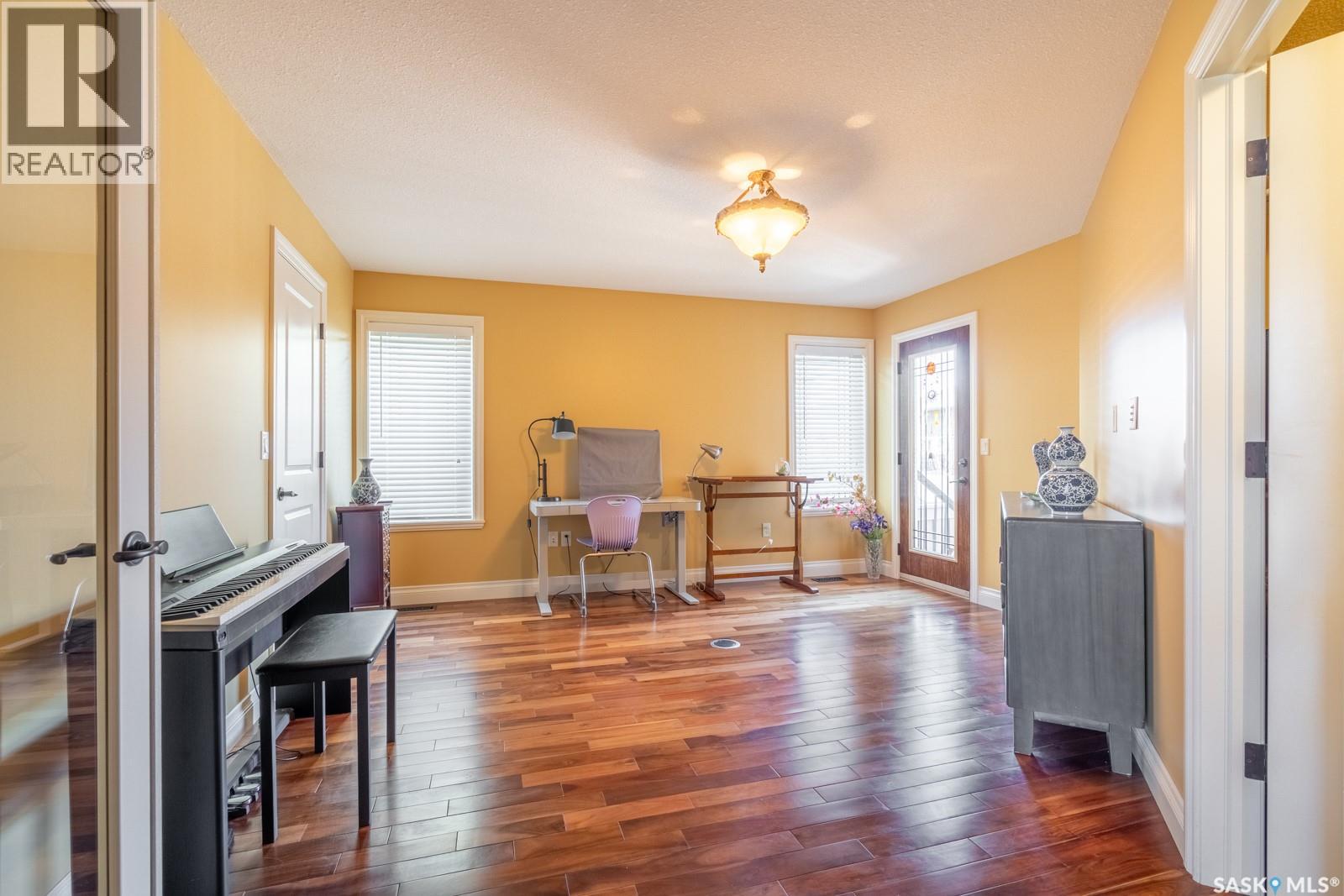 2514 Broderick Road, Regina, Saskatchewan  S4V 1K6 - Photo 13 - SK032714