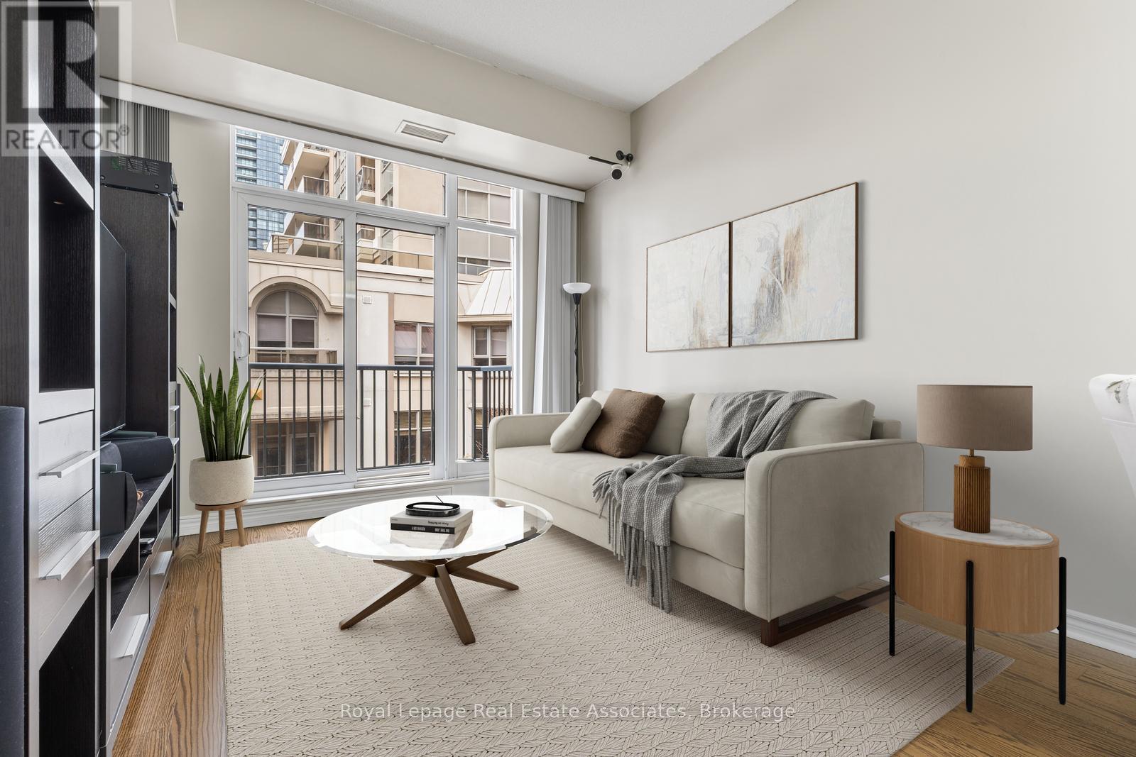 319 - 330 Princess Royal Drive, Mississauga, Ontario  L5B 4P7 - Photo 7 - W12982960